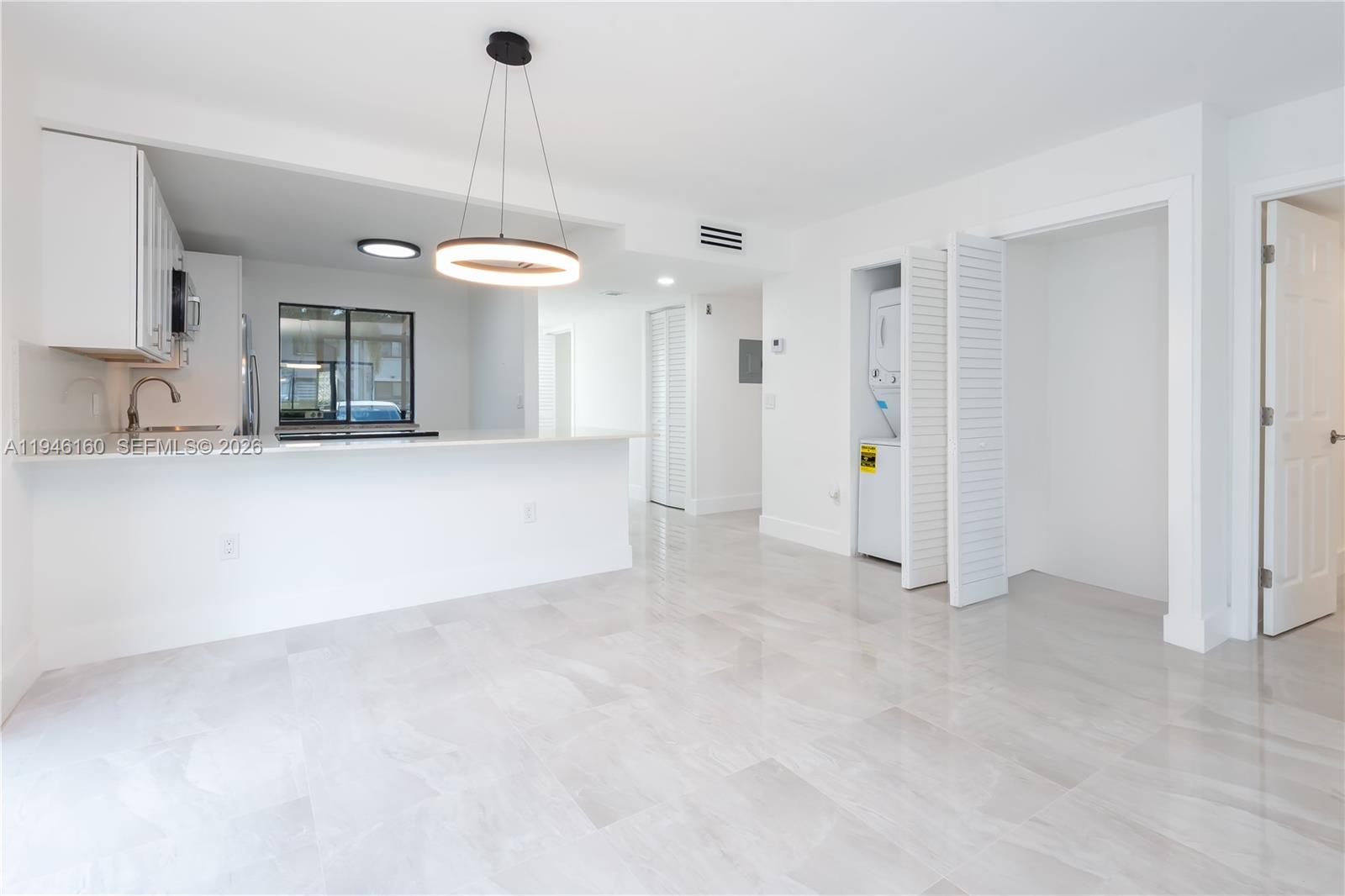 GARDENS AT BONAVENTURE 14 - Residential