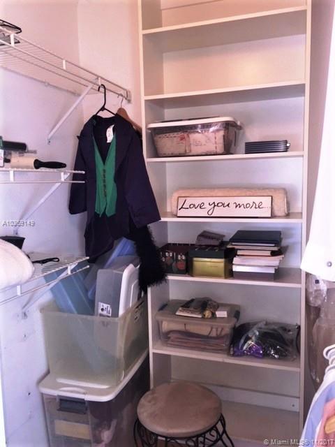 VILG HOMES COUNTRY WALK C - Residential