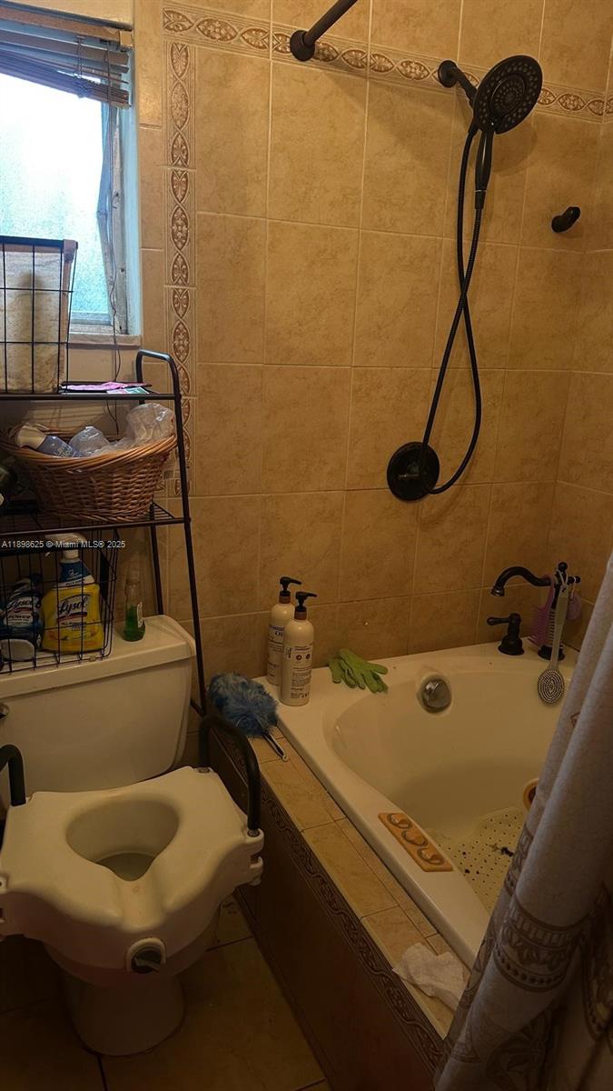 3313 NW 36th Ter