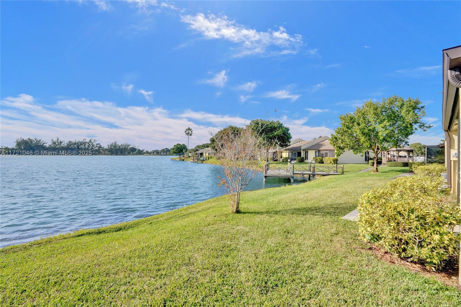 WOODLAKE ISLES - Residential