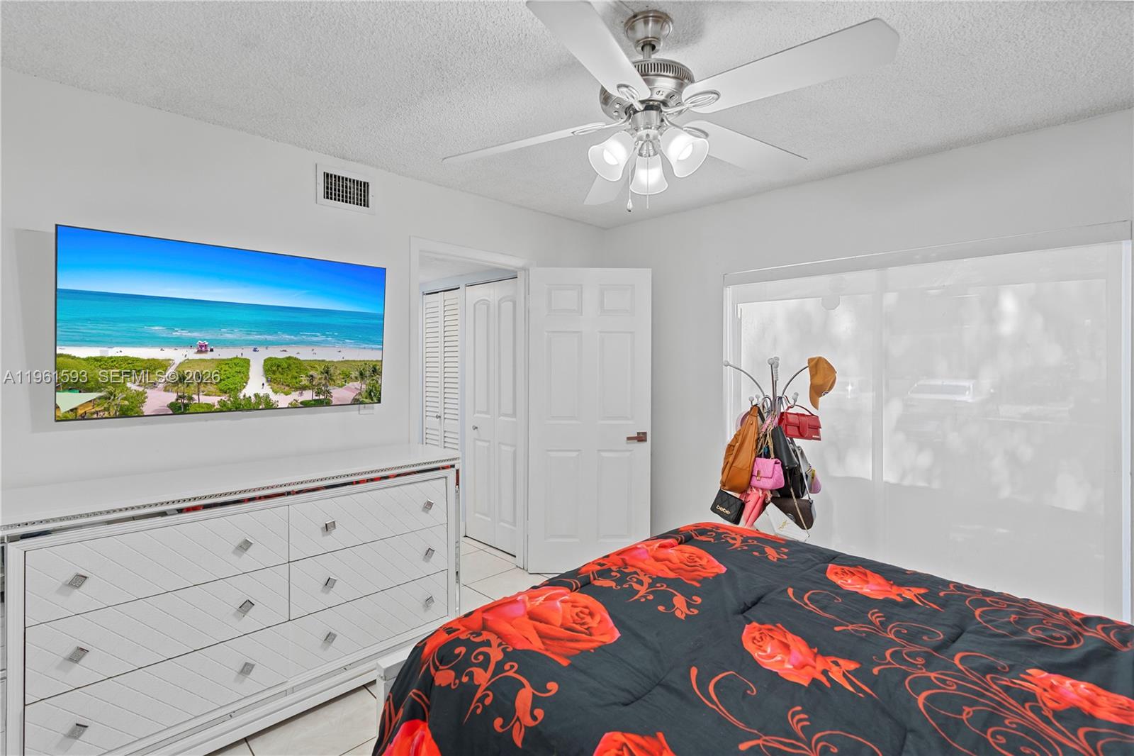 LES CHATEAUX AT INTL GARD - Residential