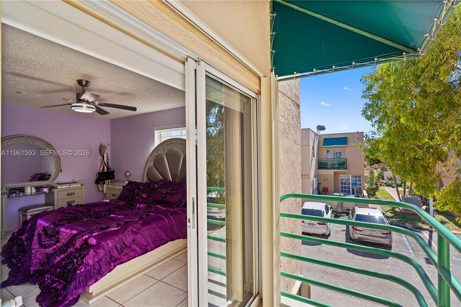 LES CHATEAUX AT INTL GARD - Residential