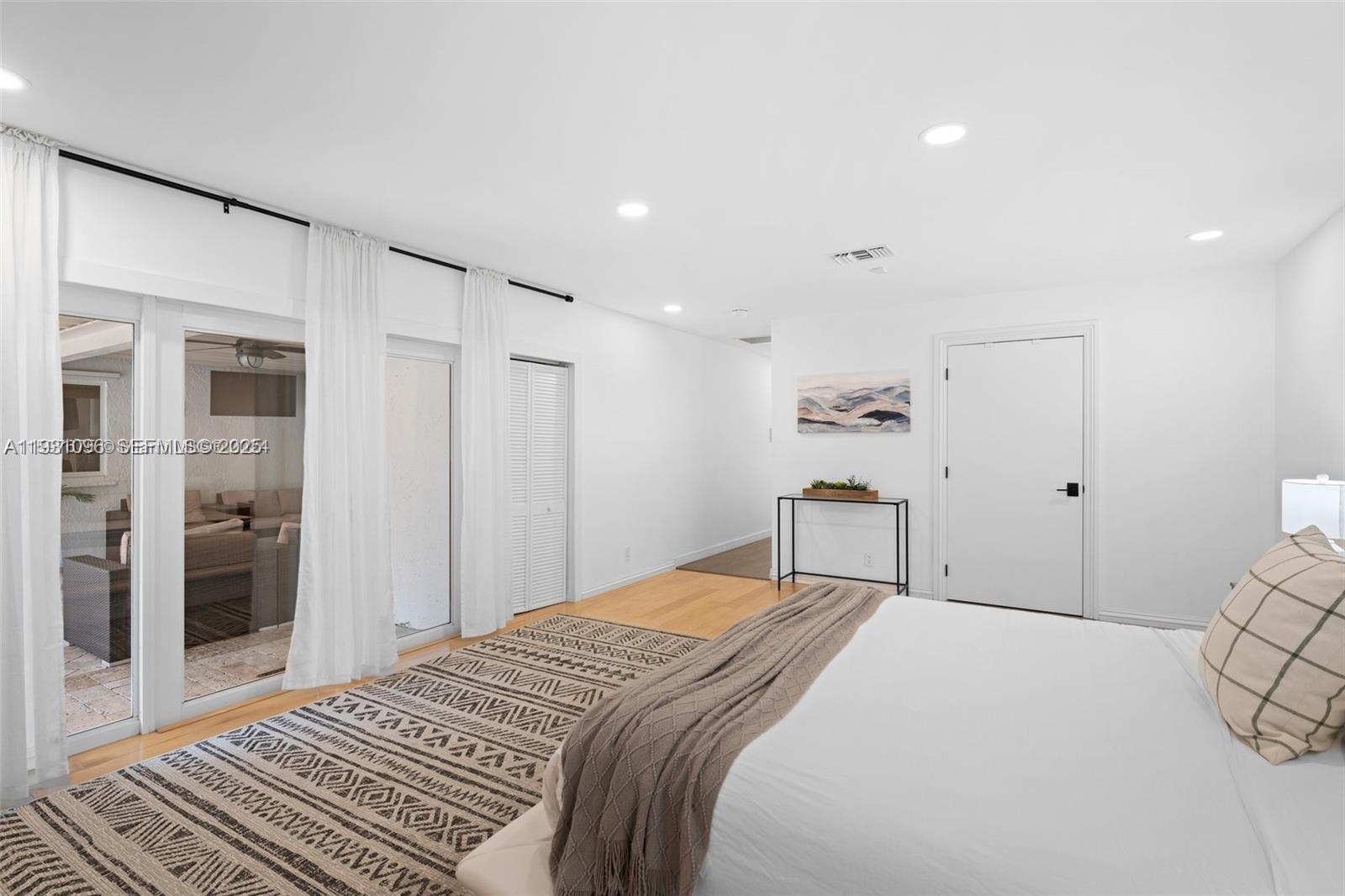 GOLDEN ISLES ESTATES FIRS - Residential