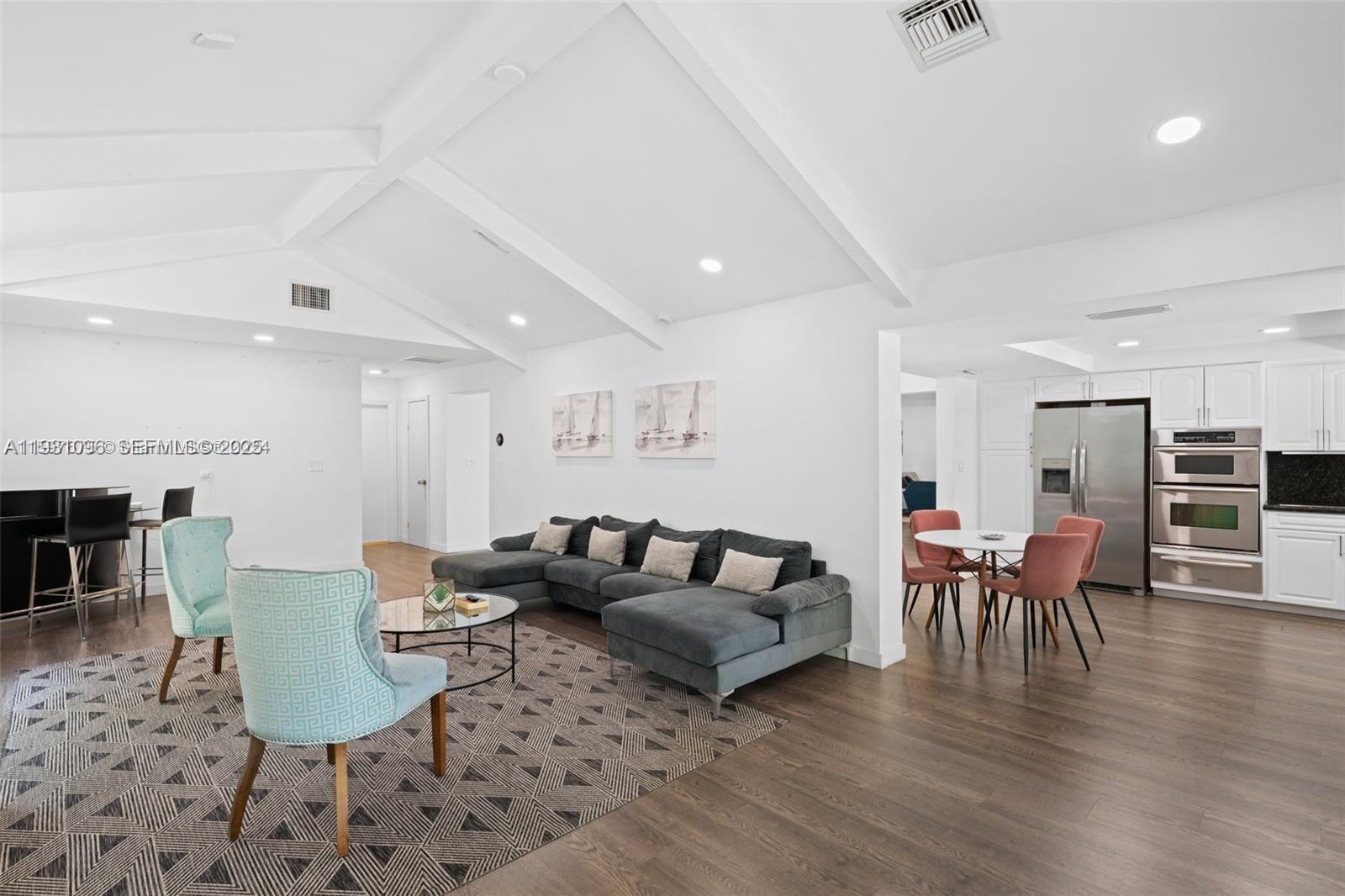 GOLDEN ISLES ESTATES FIRS - Residential