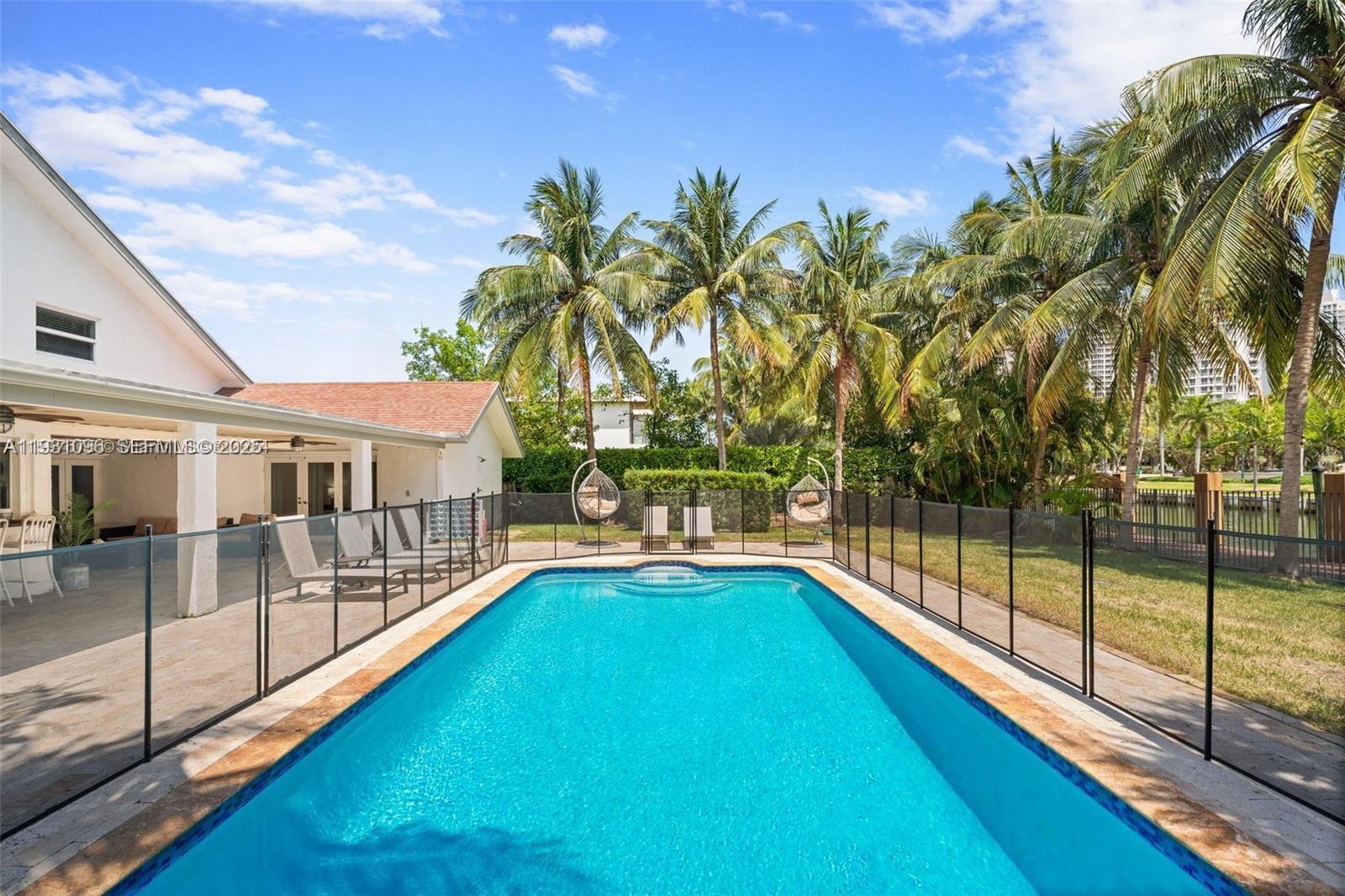 GOLDEN ISLES ESTATES FIRS - Residential