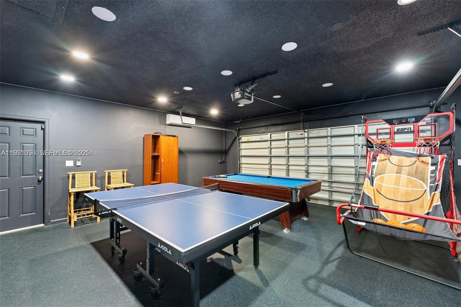 GOLDEN ISLES ESTATES FIRS - Residential