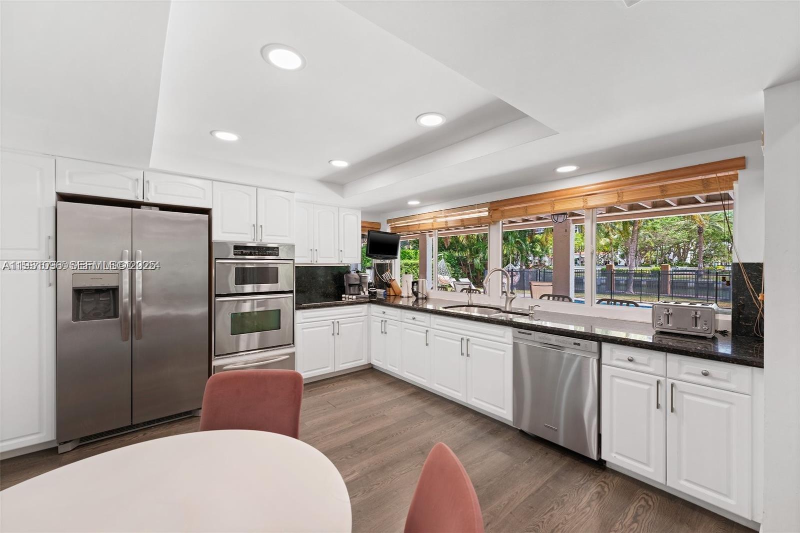 GOLDEN ISLES ESTATES FIRS - Residential