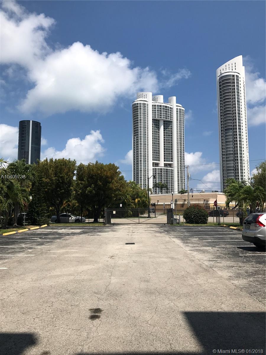 THE ISLES CONDO - Residential Lease