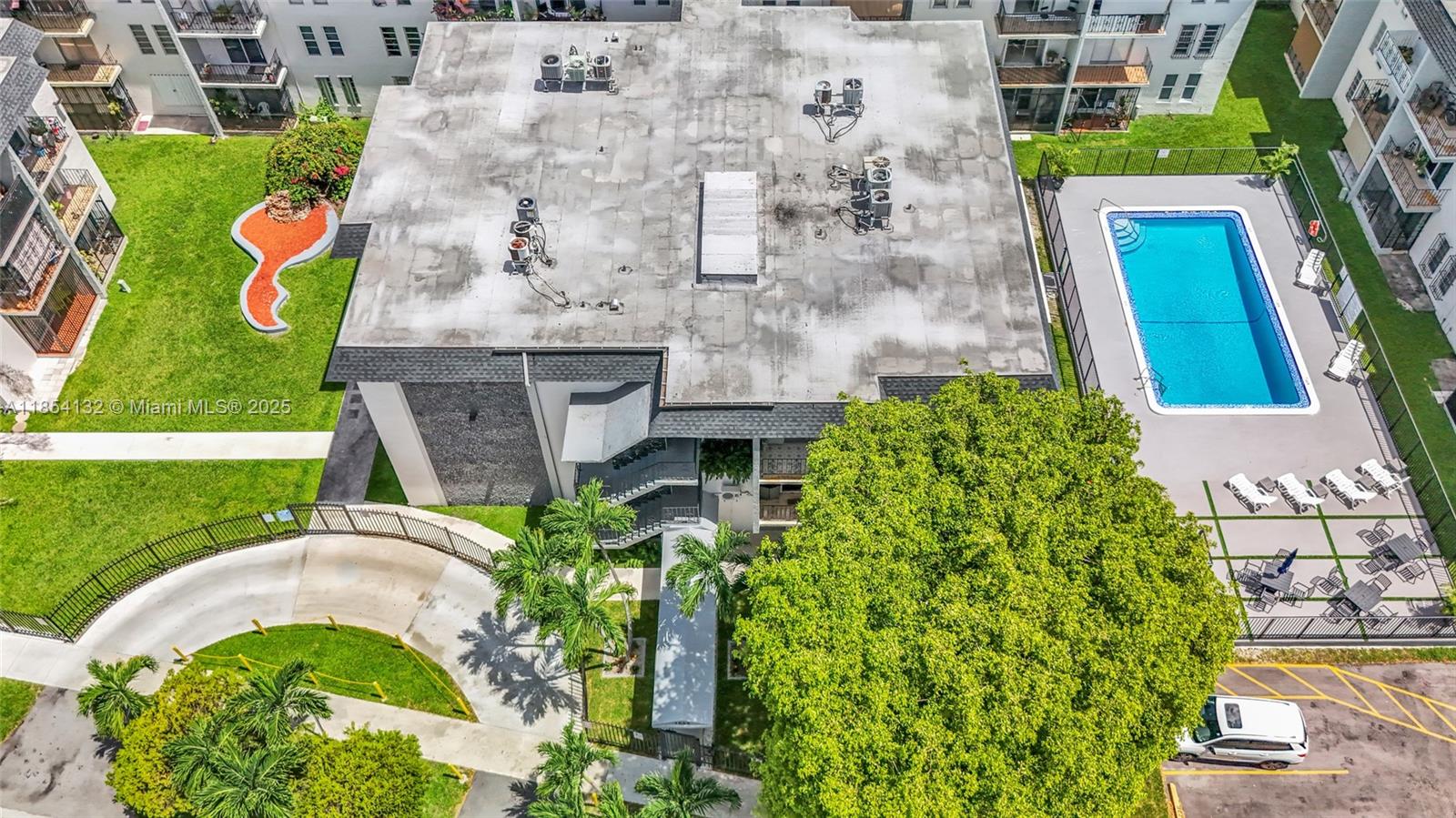 WESTLAND GARDENS EAST CON - Residential