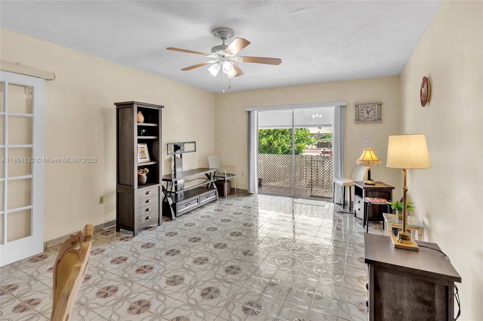 WESTLAND GARDENS EAST CON - Residential