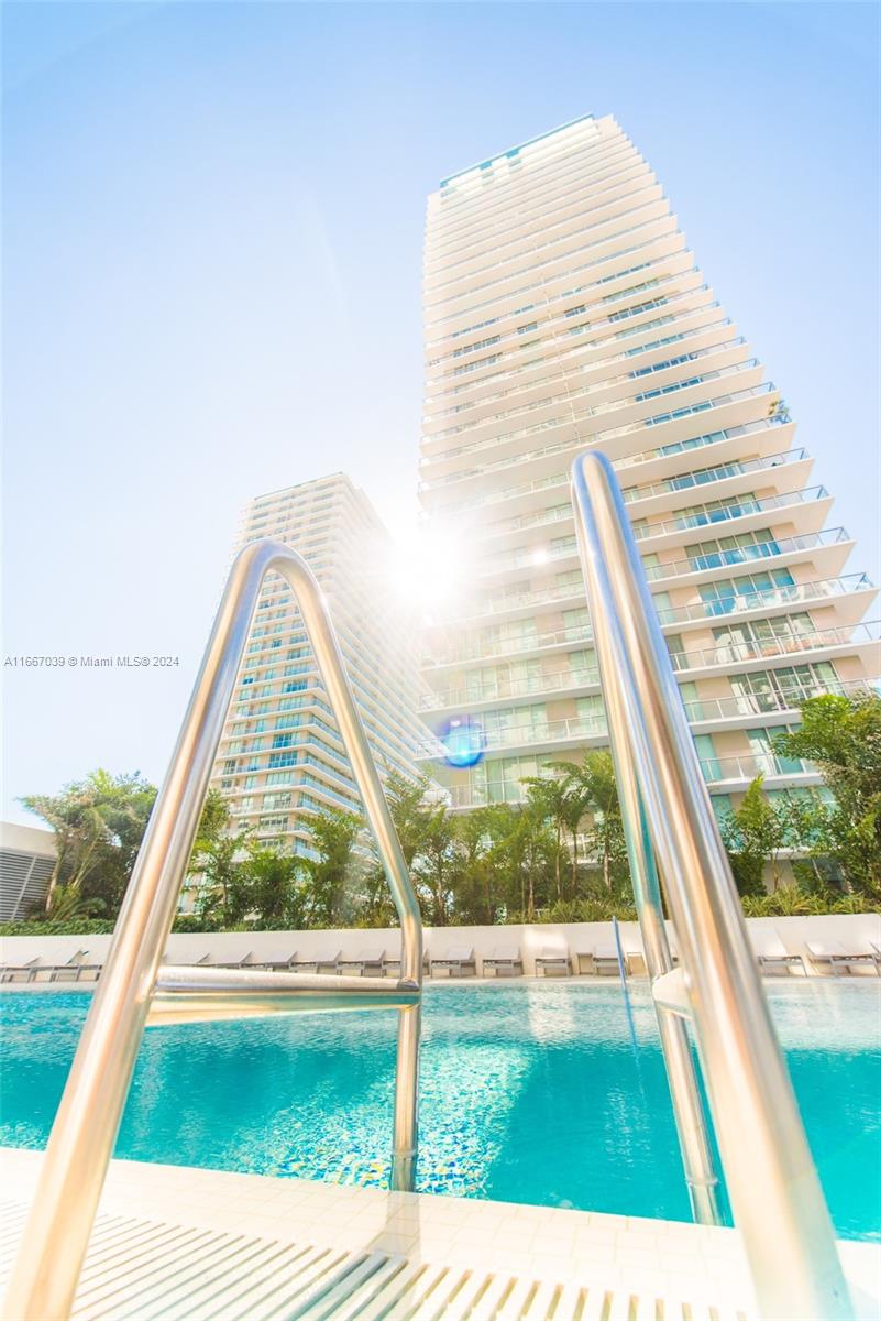 1100 MILLECENTO RESIDENCE - Residential Lease