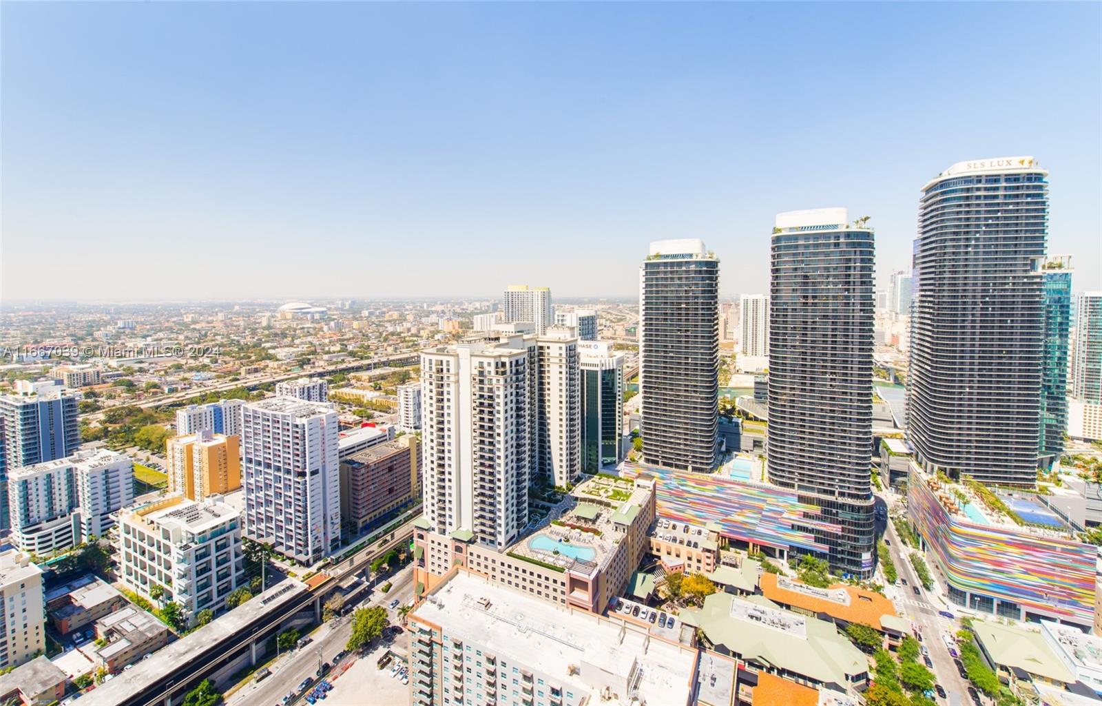 1100 MILLECENTO RESIDENCE - Residential Lease