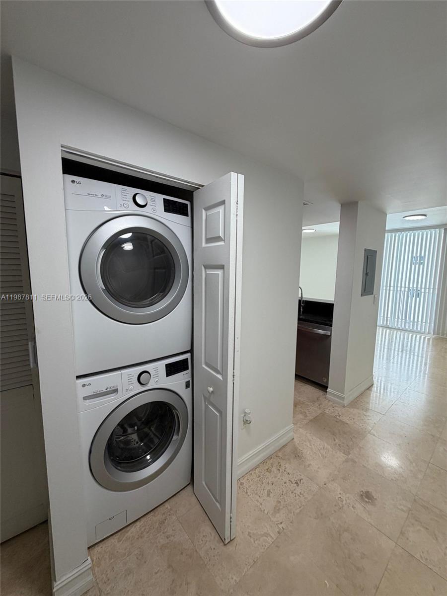 FORTUNE HOUSE CONDO - Residential