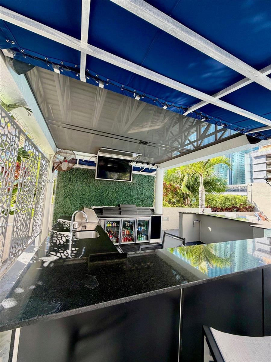 FORTUNE HOUSE CONDO - Residential