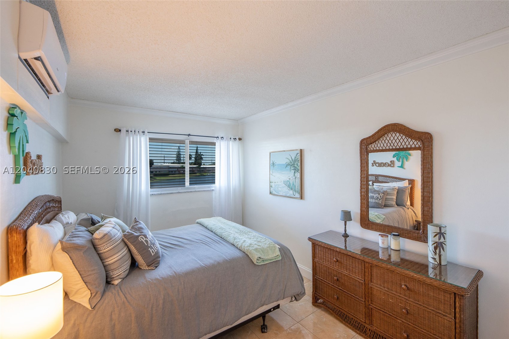 920 SW 10th Ter 12R
