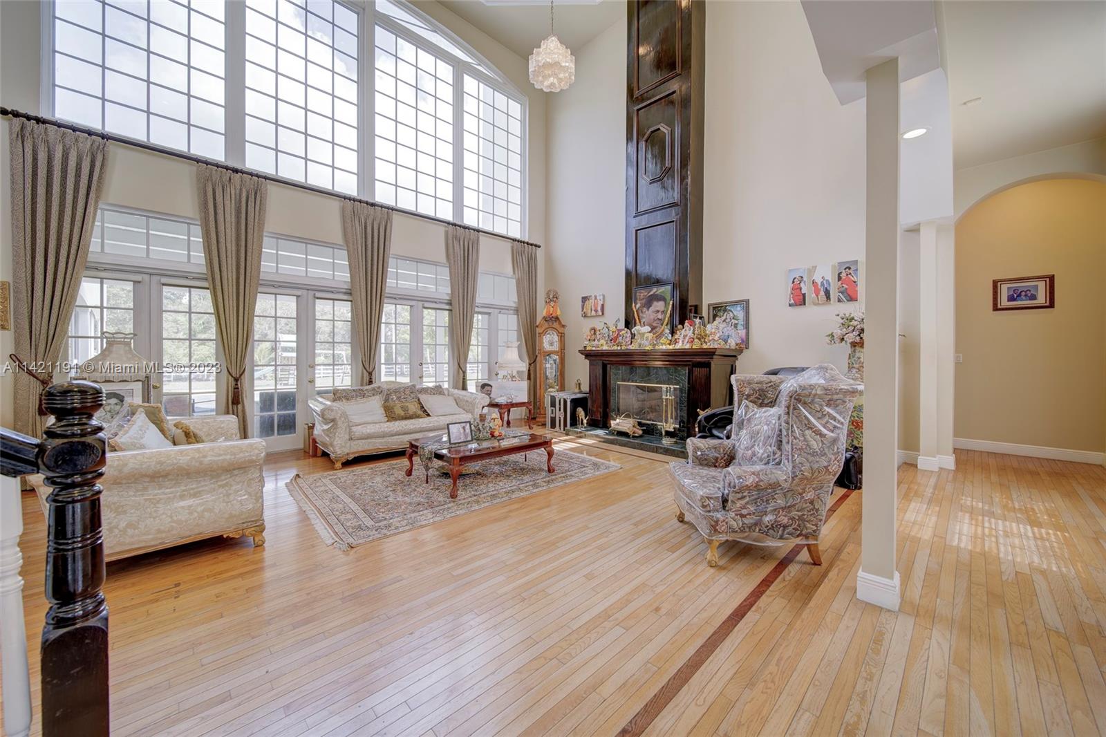 198 TERRACE PLAT - Residential