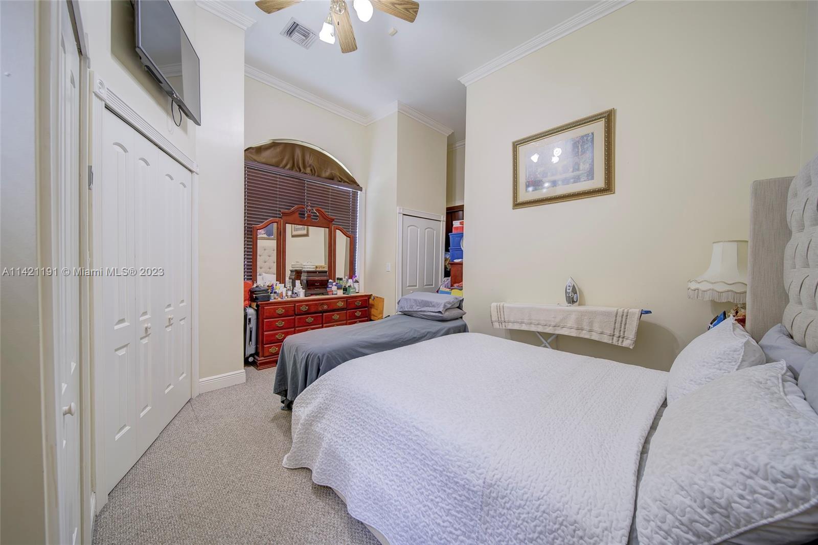 198 TERRACE PLAT - Residential