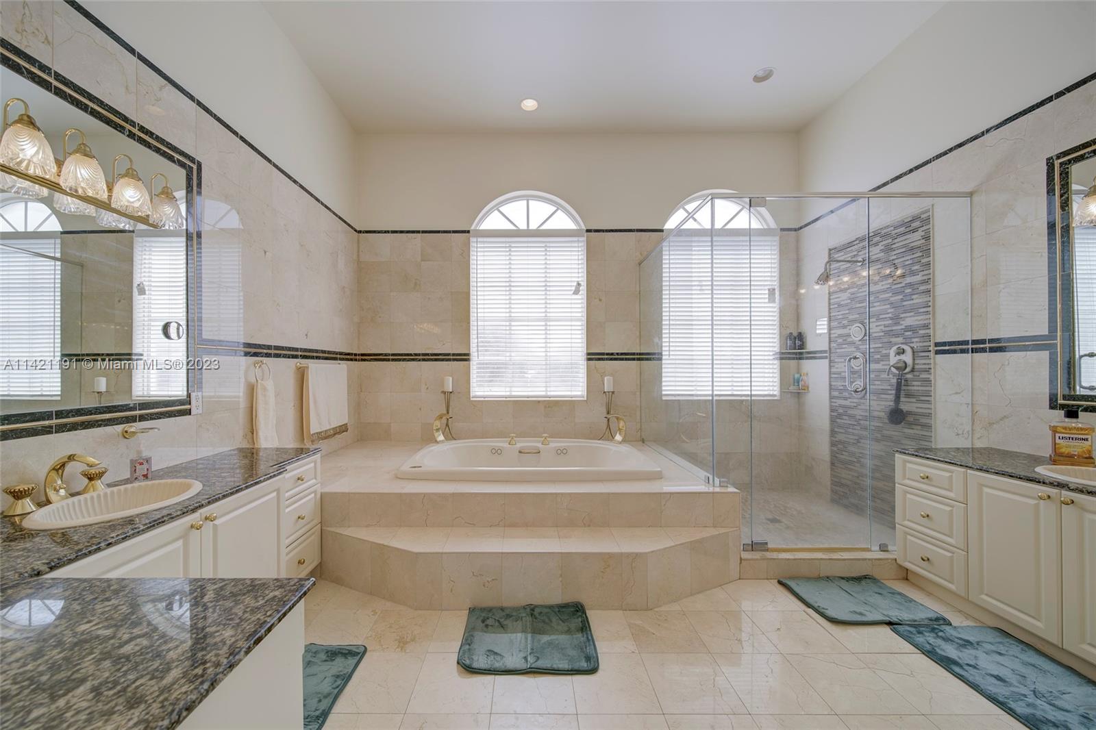 198 TERRACE PLAT - Residential