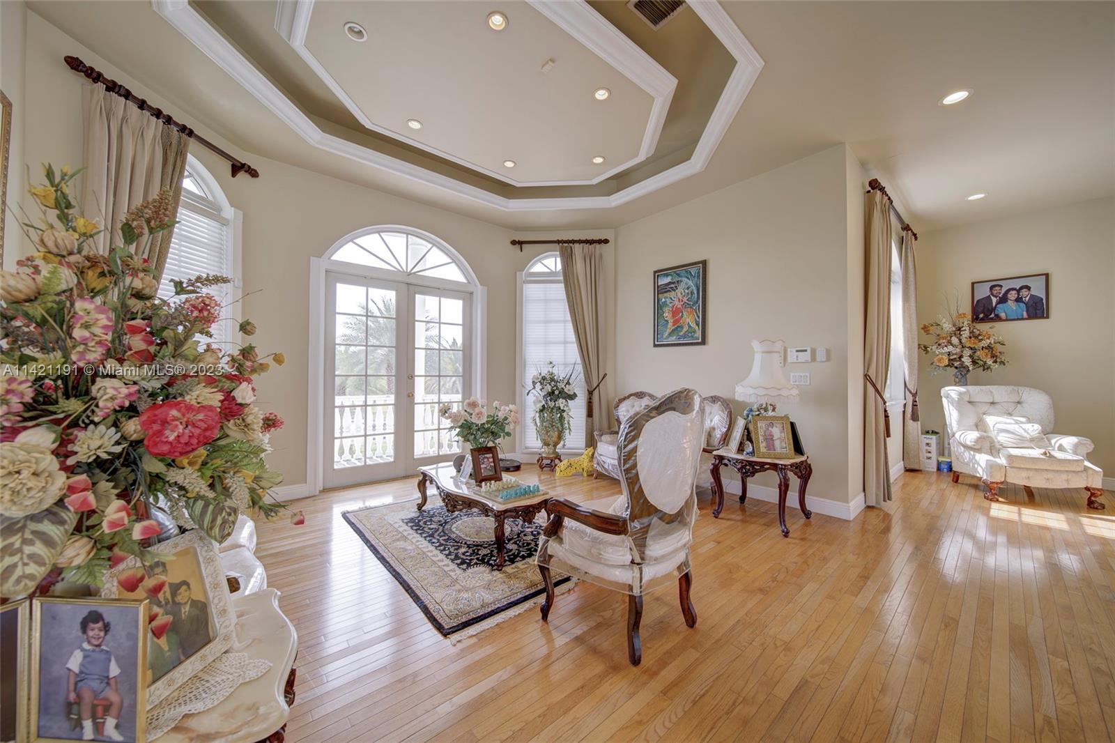 198 TERRACE PLAT - Residential