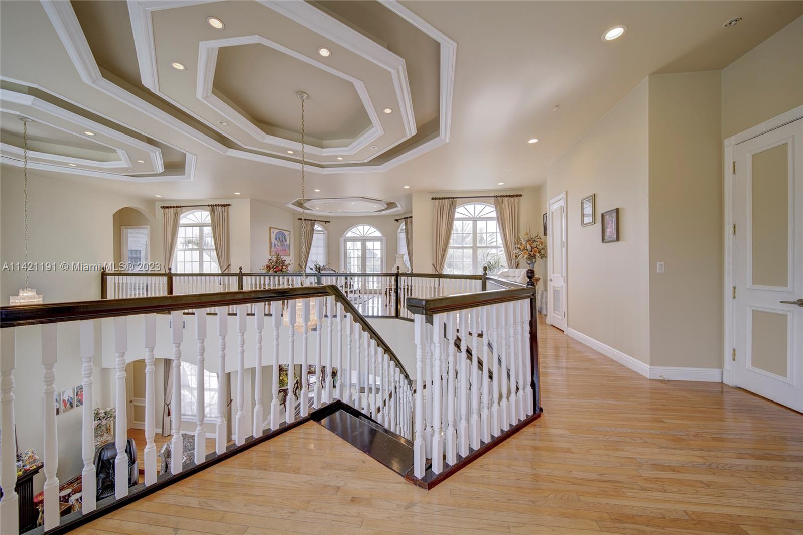 198 TERRACE PLAT - Residential