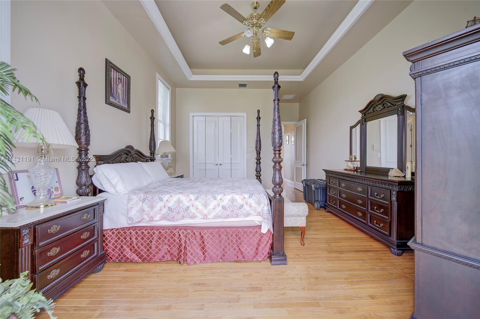 198 TERRACE PLAT - Residential