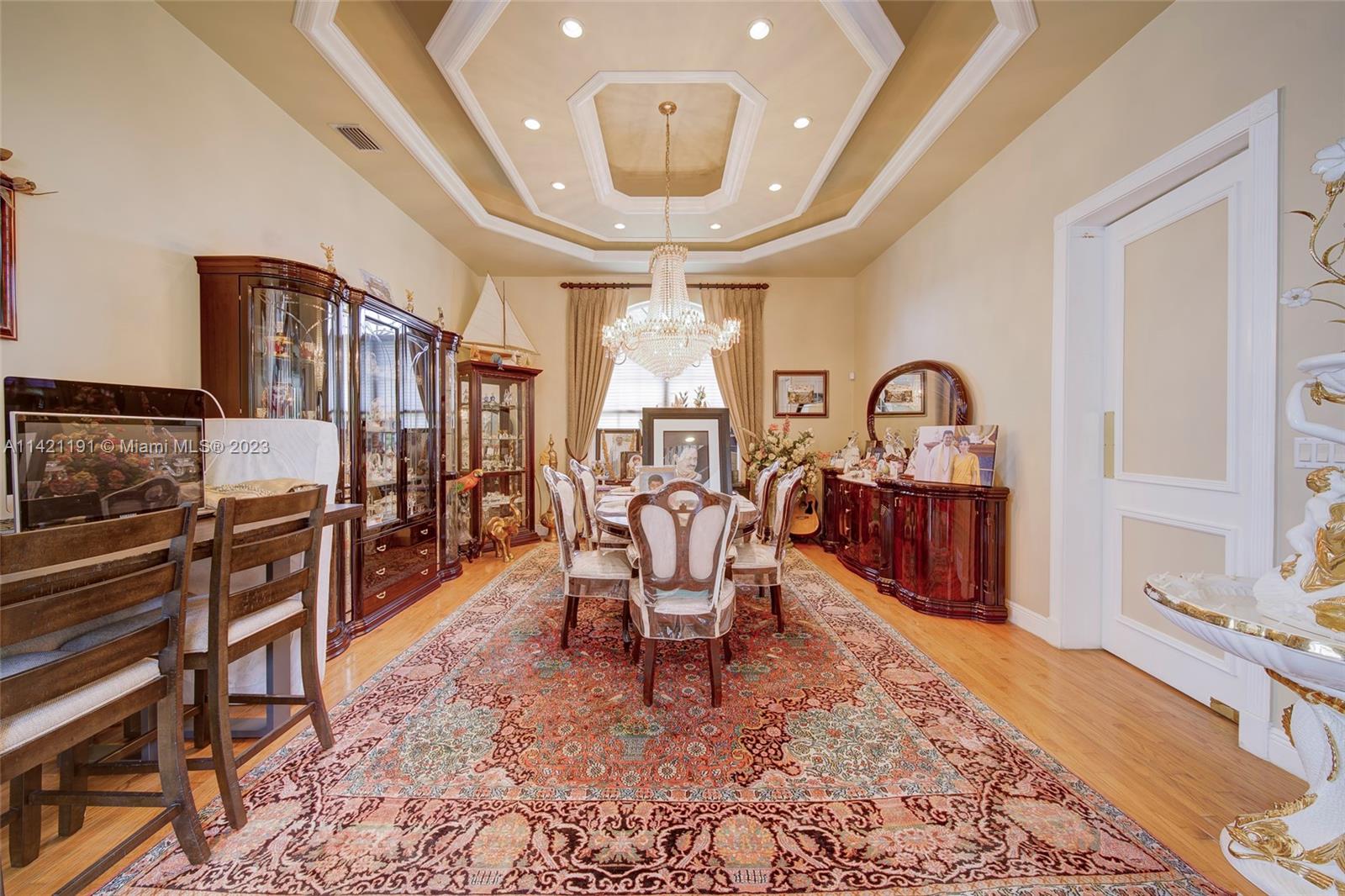 198 TERRACE PLAT - Residential