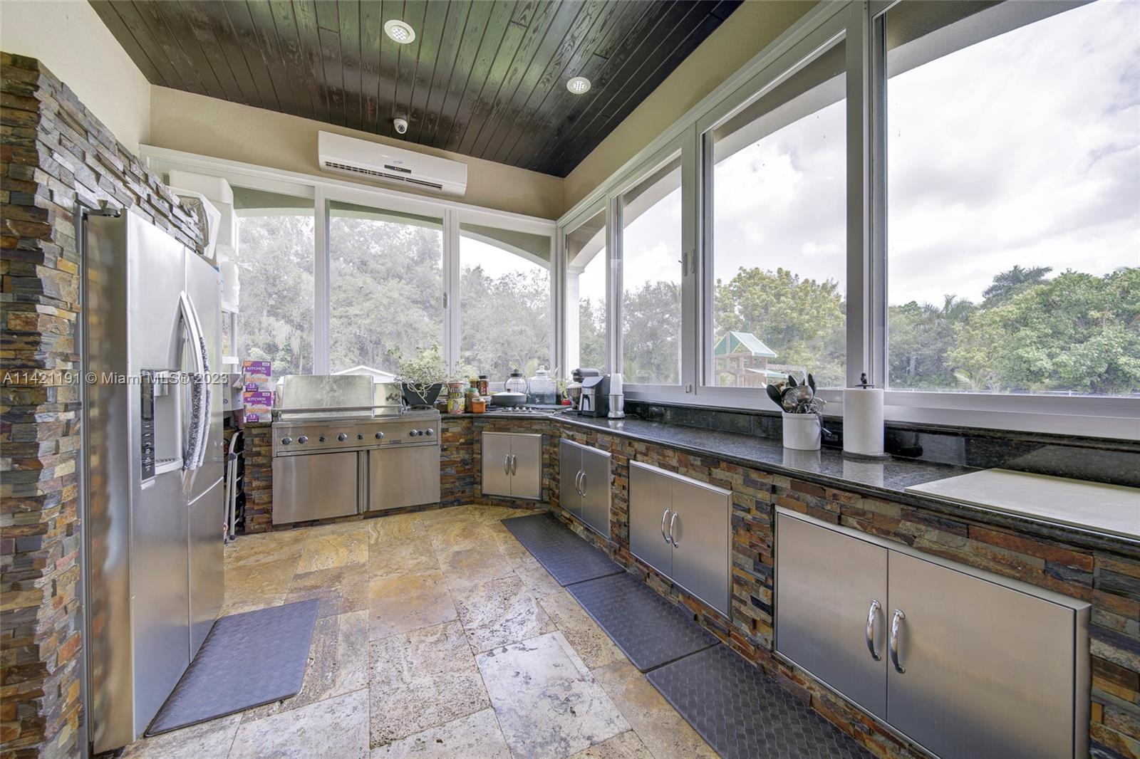 198 TERRACE PLAT - Residential