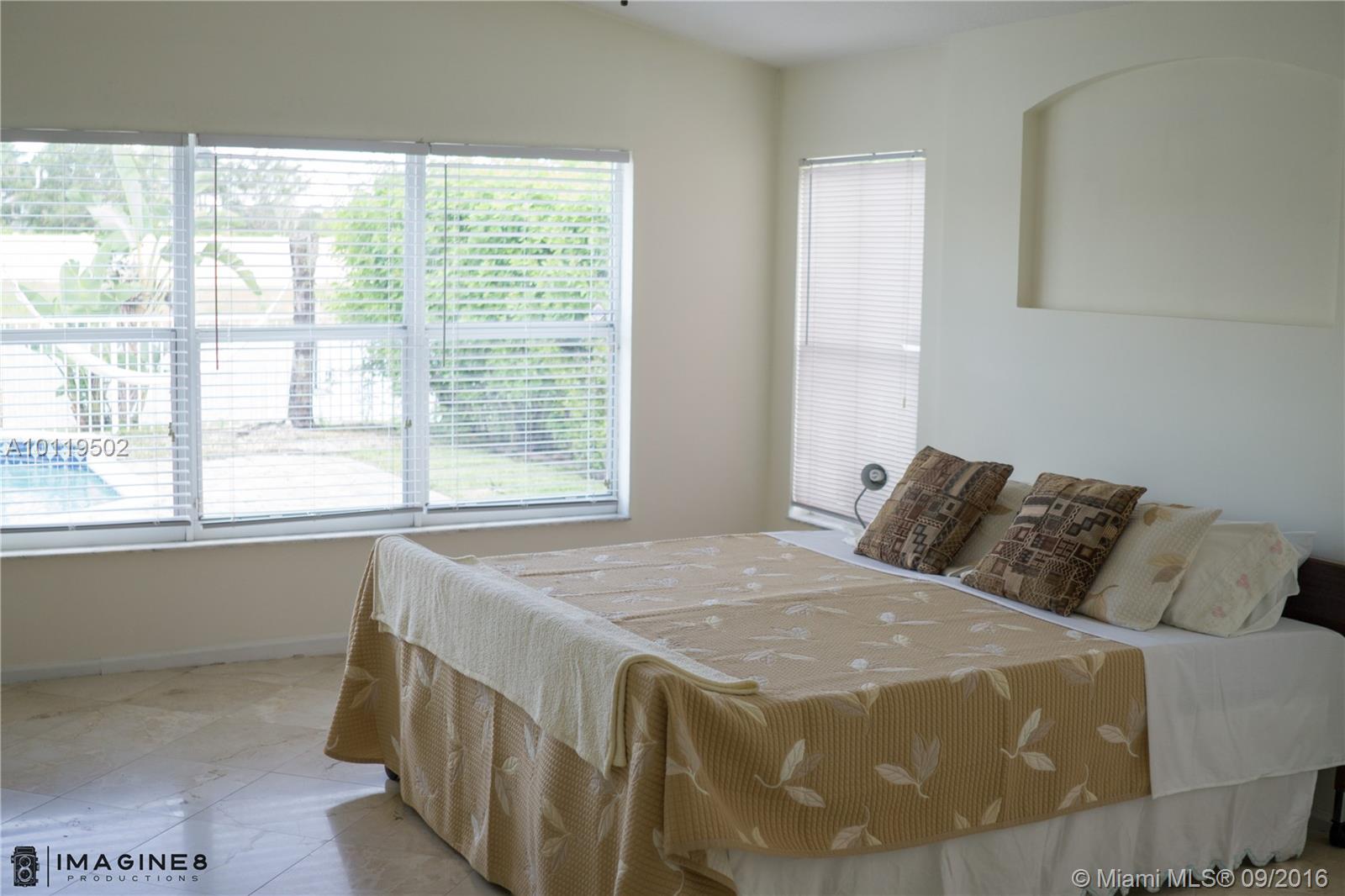 ENCANTADA - Residential