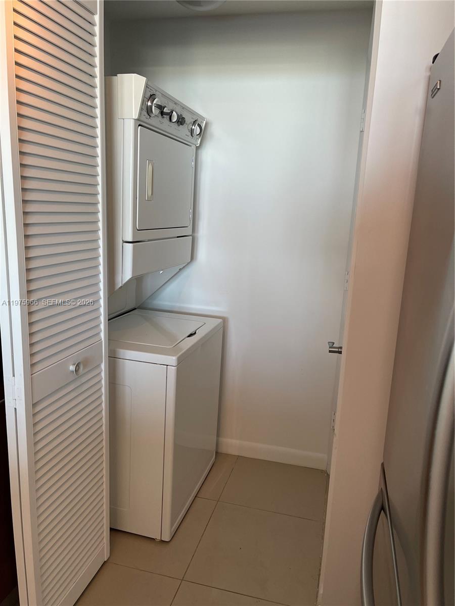 Vizcayne - Residential Lease