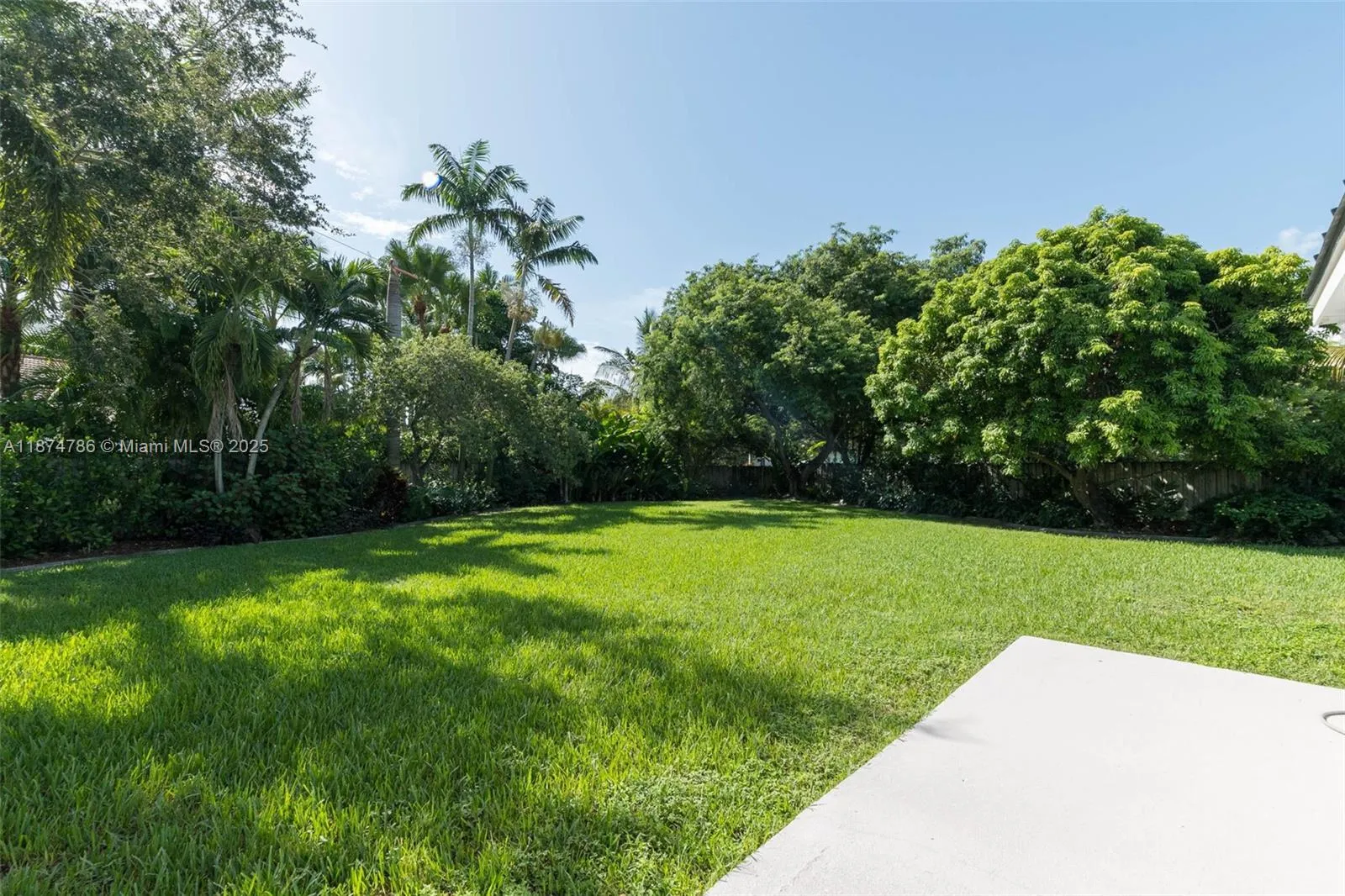 Palmetto Bay, Florida 33157, United States, 4 Bedrooms Bedrooms, ,2 BathroomsBathrooms,Residential,Active,206571