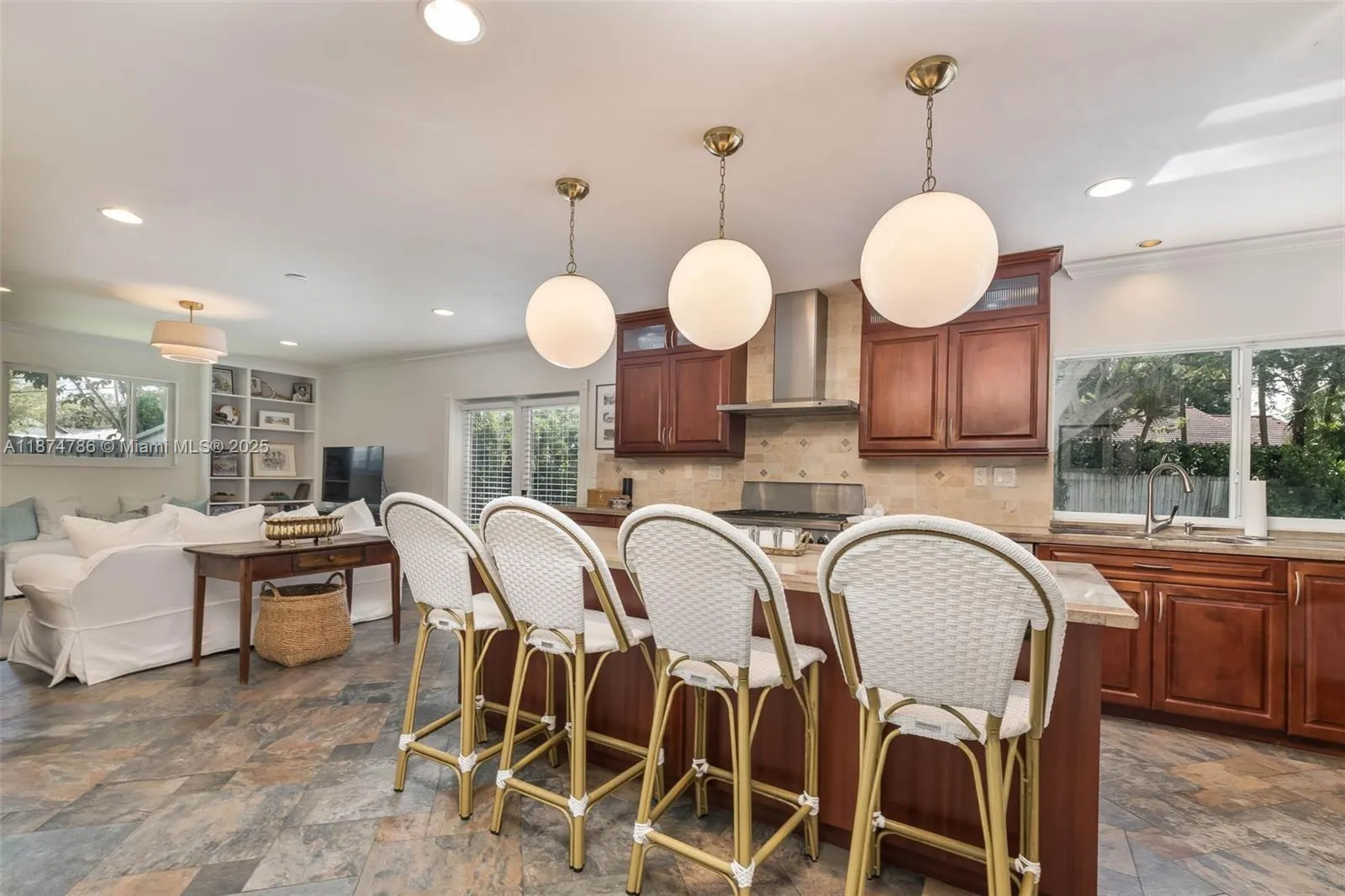 Palmetto Bay, Florida 33157, United States, 4 Bedrooms Bedrooms, ,2 BathroomsBathrooms,Residential,Active,206571