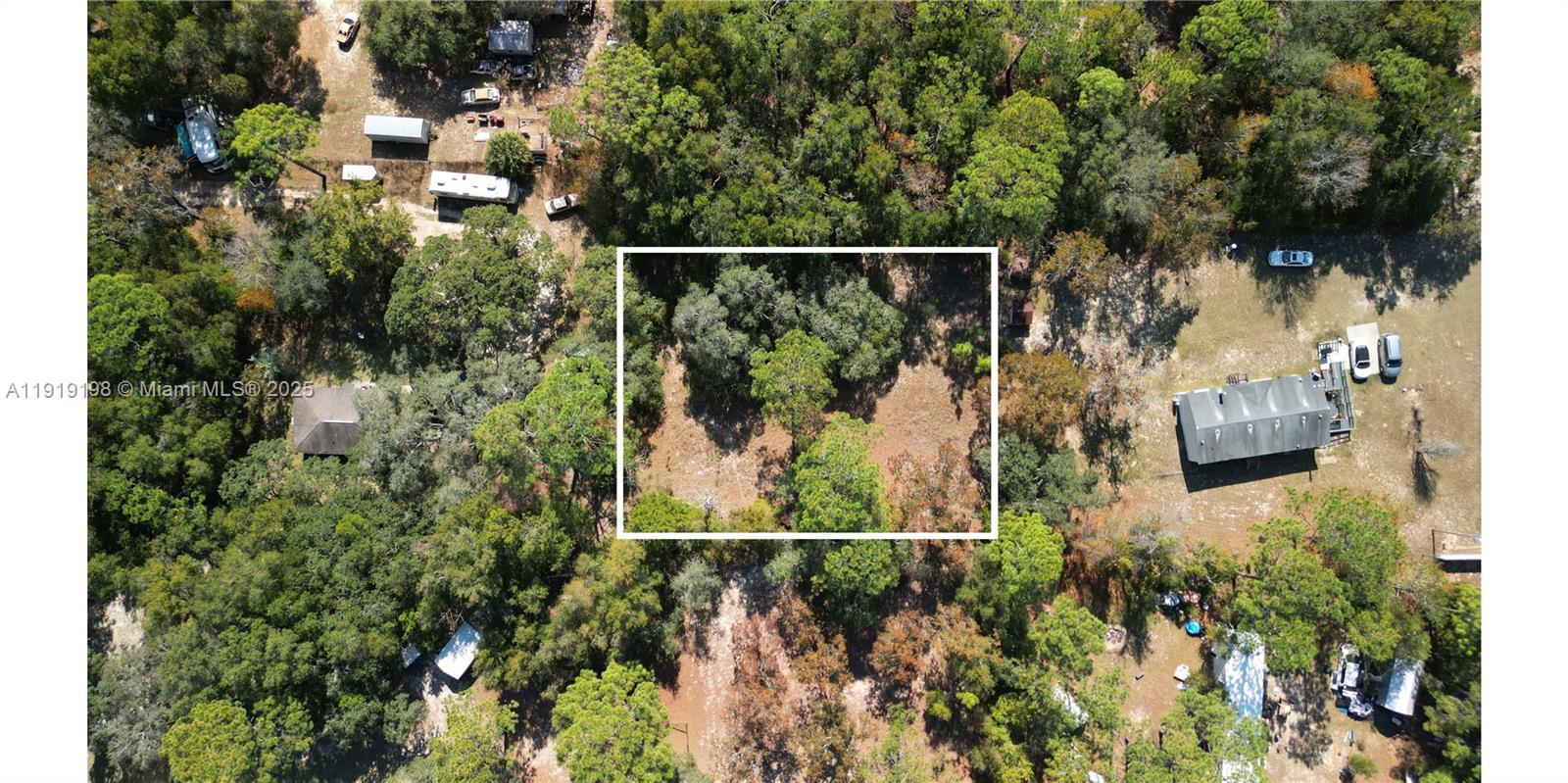 HERCALA ACRES - Land