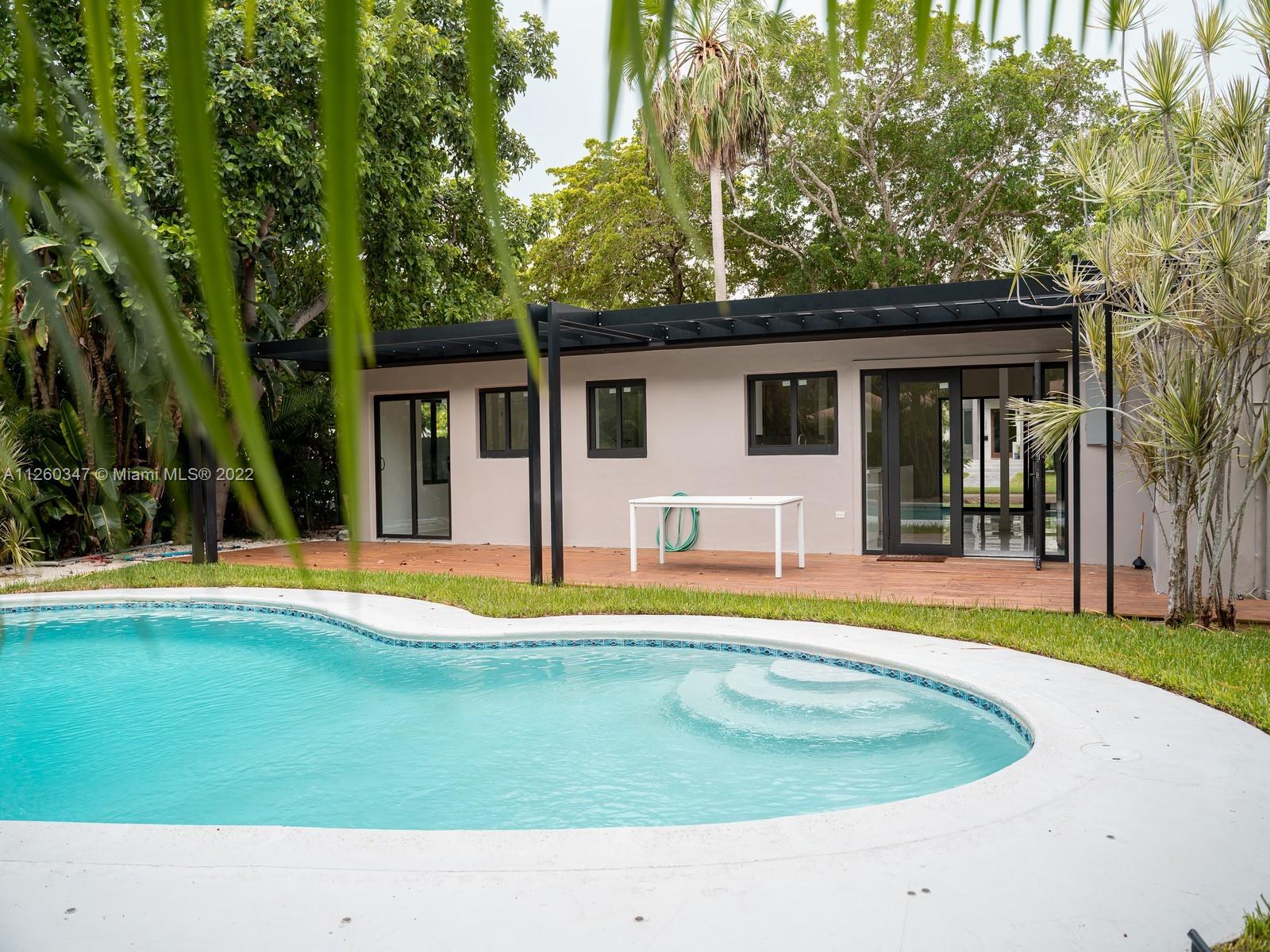 Photo 18 of 21 of 1955 Alamanda Dr house