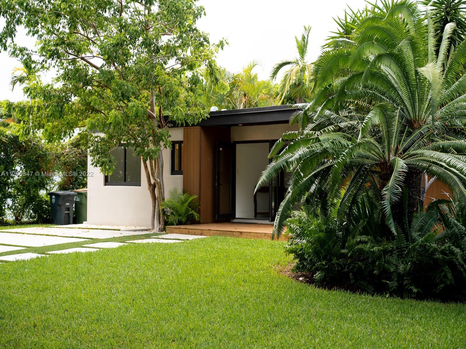Photo 4 of 21 of 1955 Alamanda Dr house