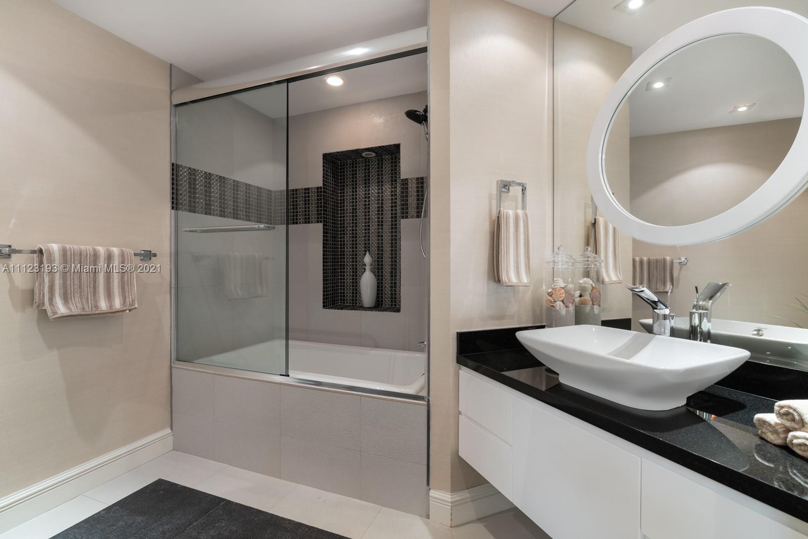 OCEANSIDE @ FISHER ISL CO - Residential