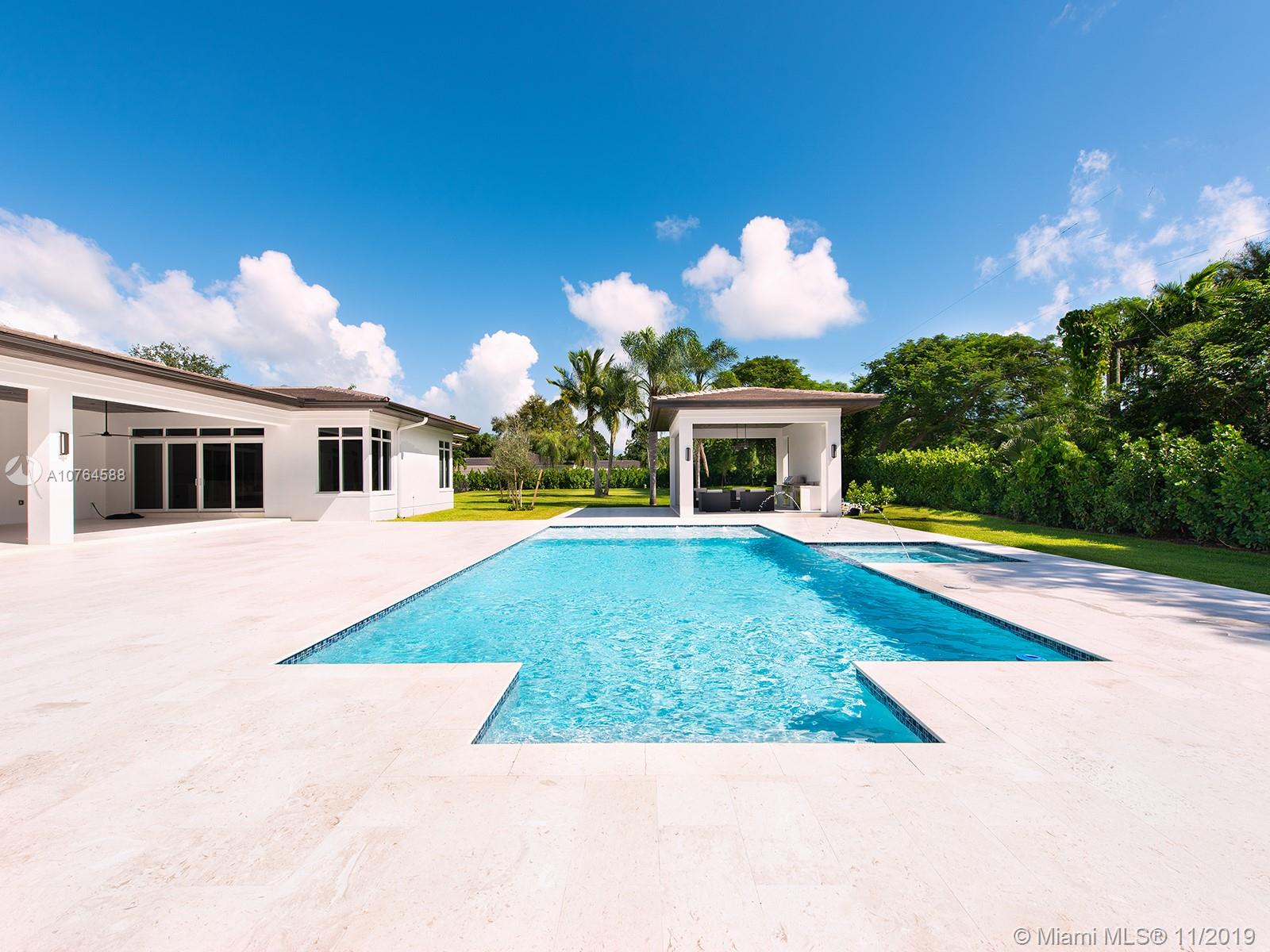 TOWN & RANCH ESTS - Residential