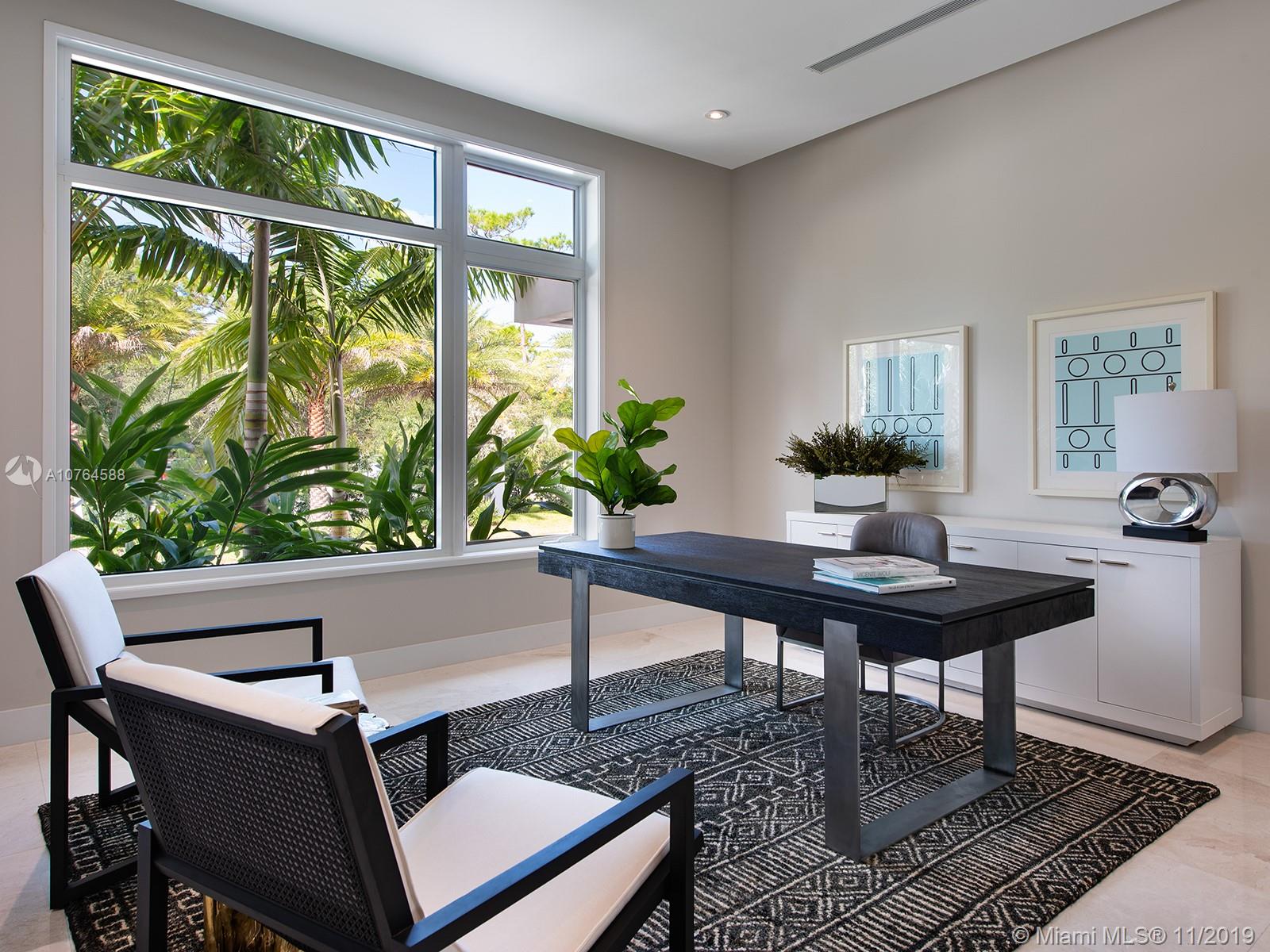 TOWN & RANCH ESTS - Residential