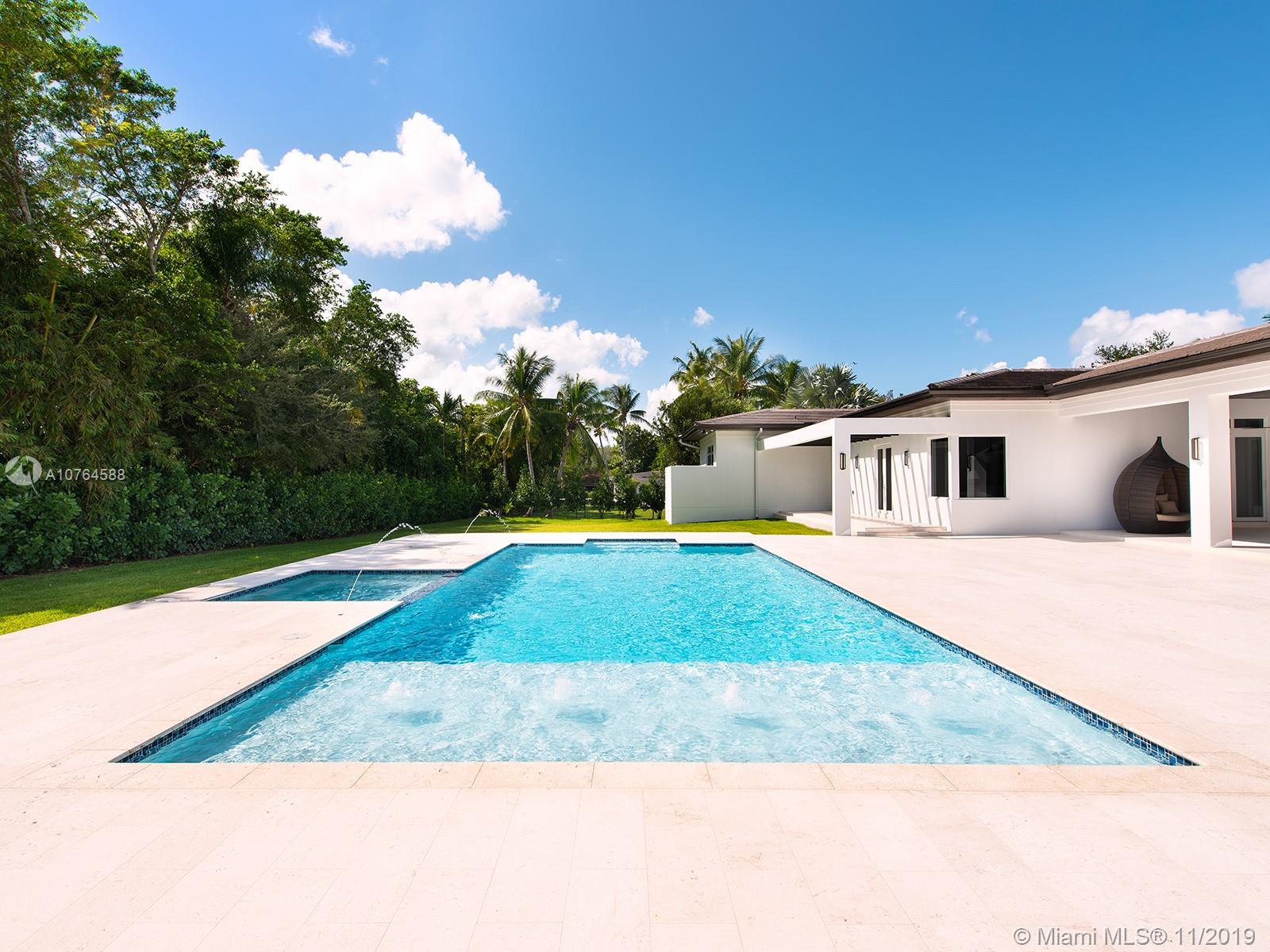 TOWN & RANCH ESTS - Residential