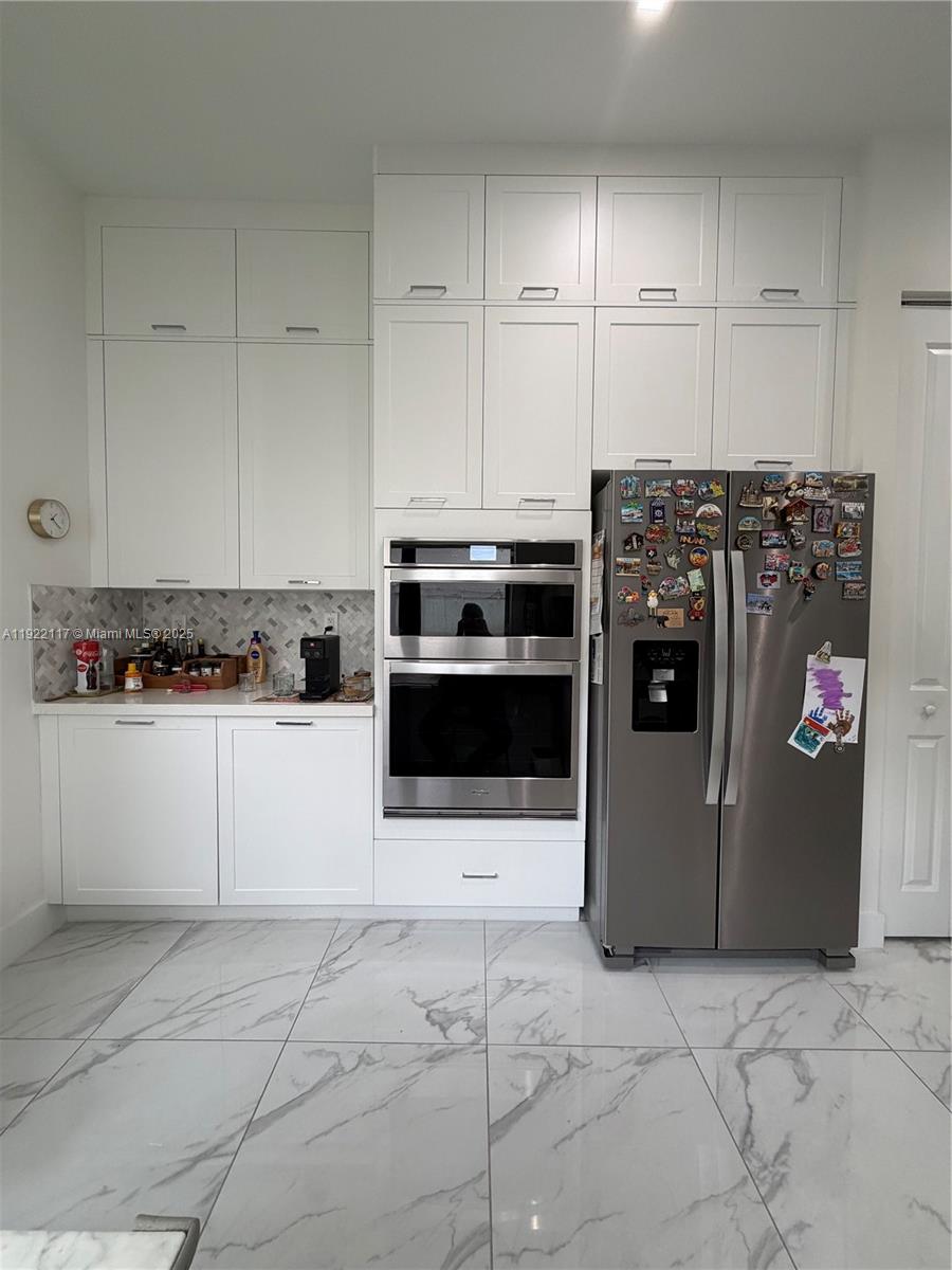 DOWNTOWN DORAL SOUTH PHAS - Residential