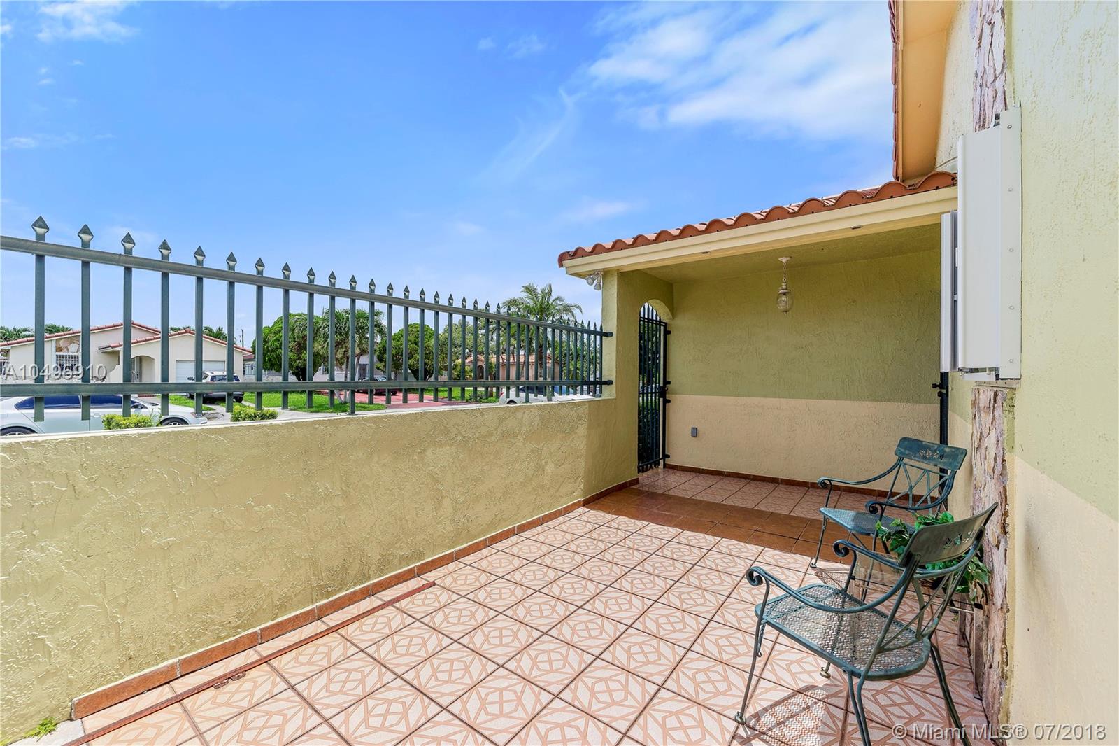 KENMORE VILLAS - Residential