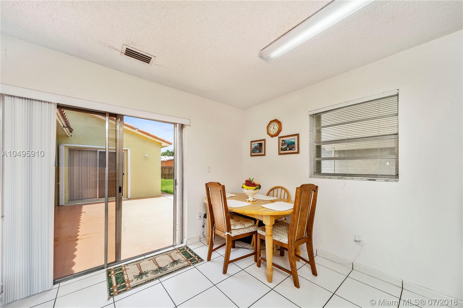 KENMORE VILLAS - Residential