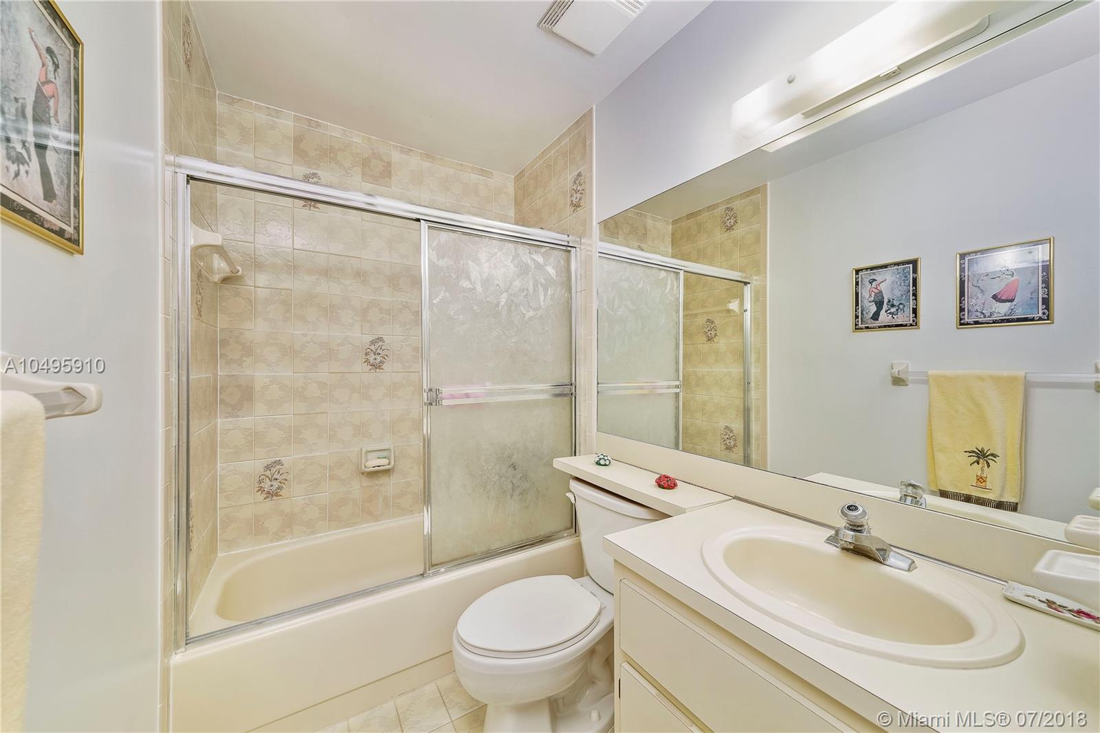 KENMORE VILLAS - Residential