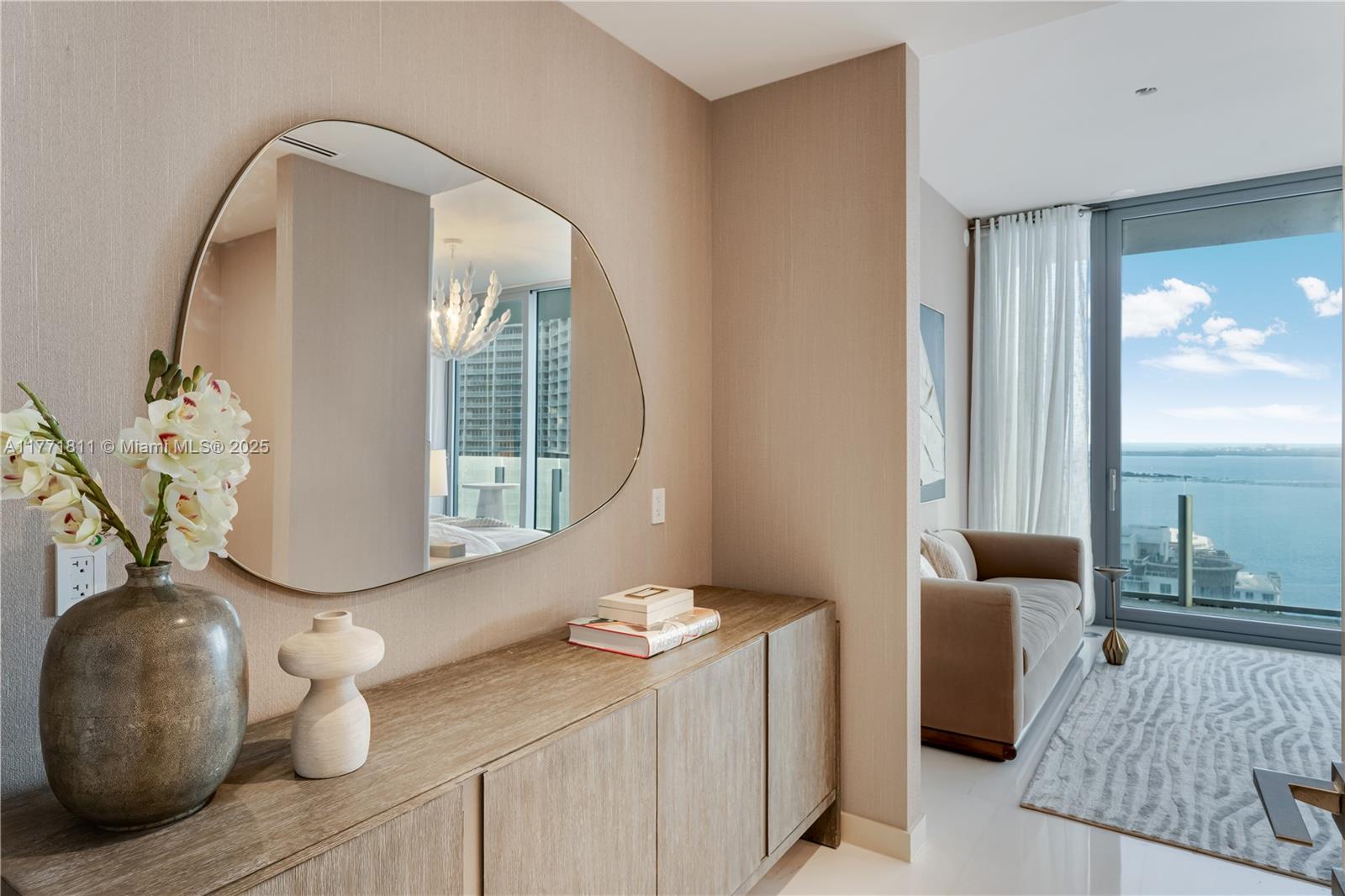 ASTON MARTIN RESIDENCES - Residential