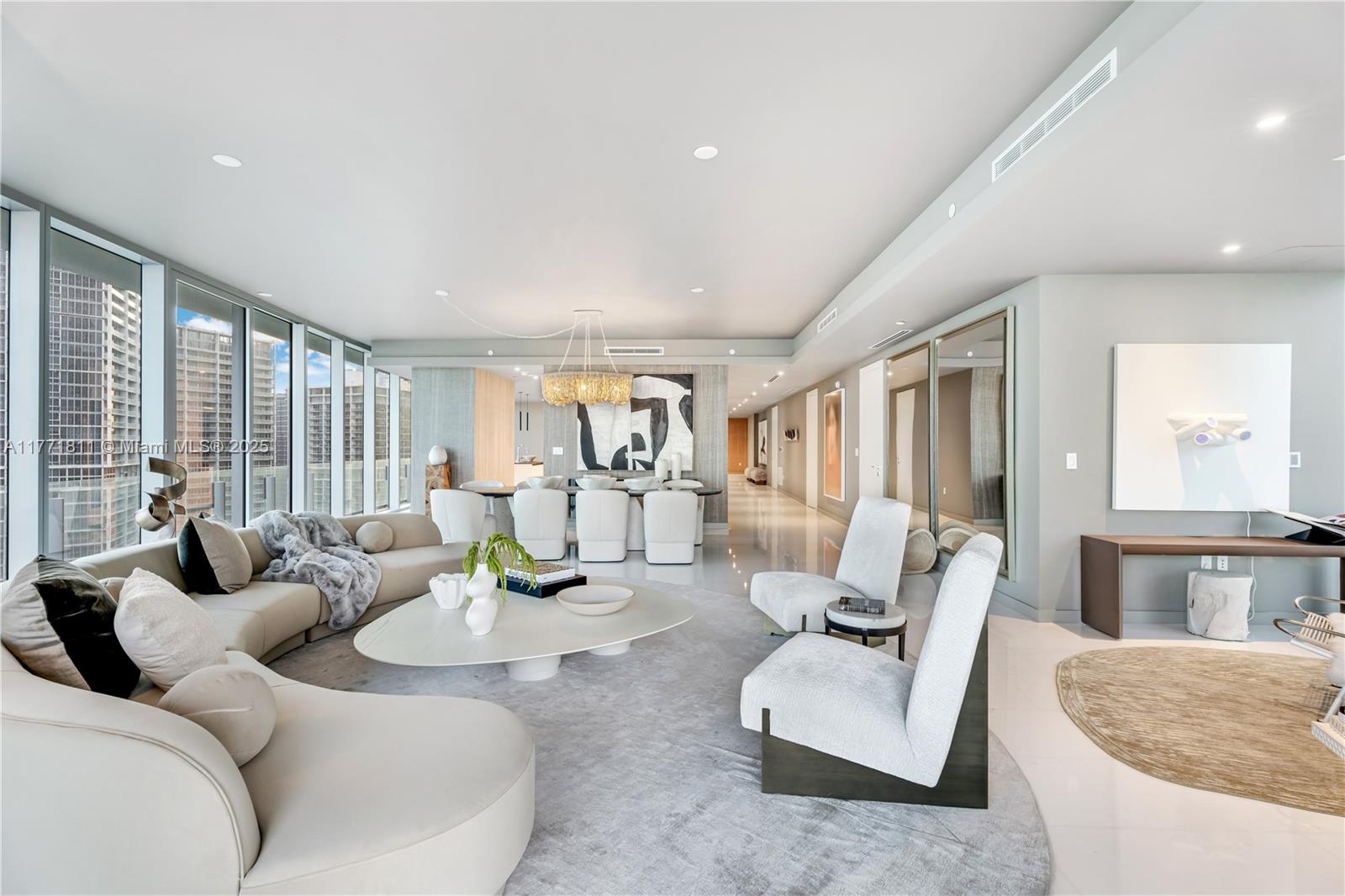 ASTON MARTIN RESIDENCES - Residential