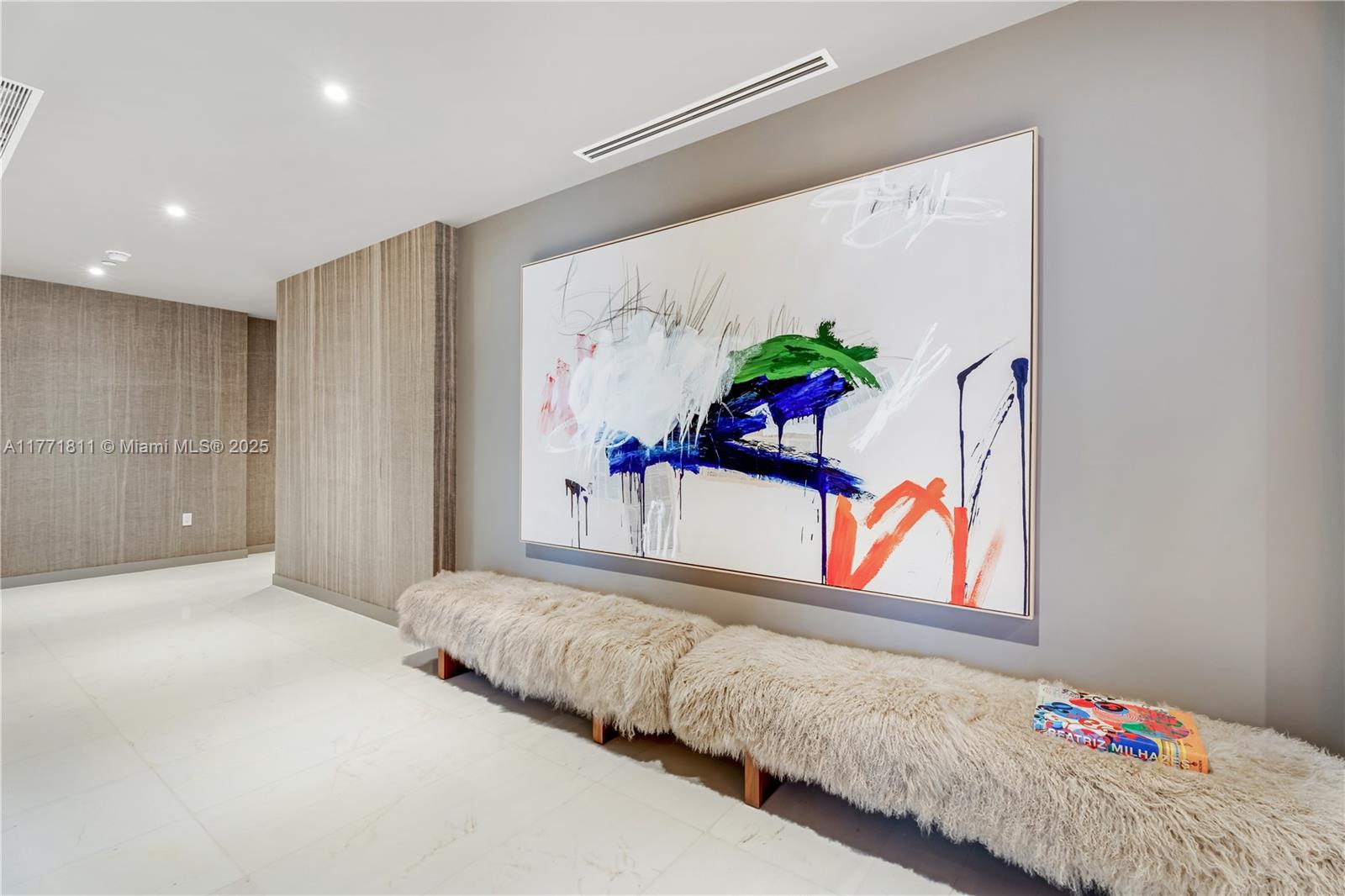 ASTON MARTIN RESIDENCES - Residential