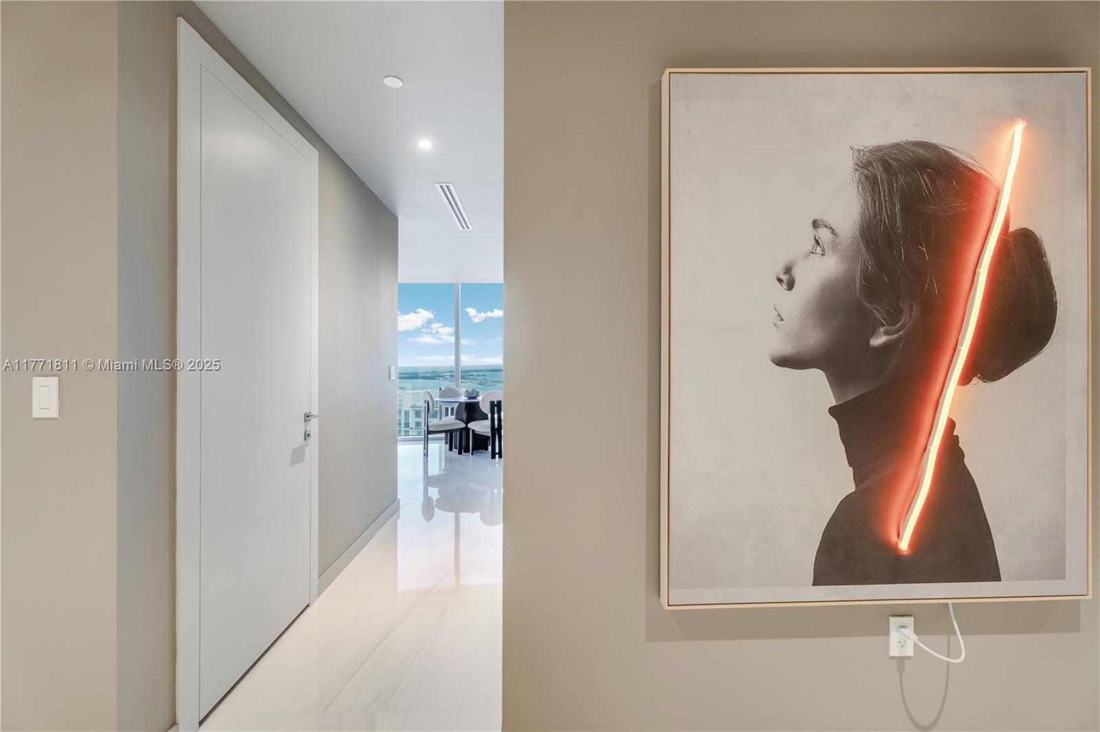 ASTON MARTIN RESIDENCES - Residential