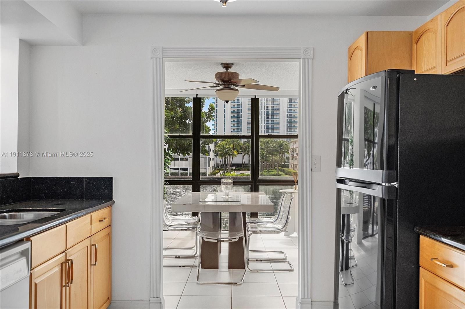 OCEANVIEW PARK CONDO - Residential Lease