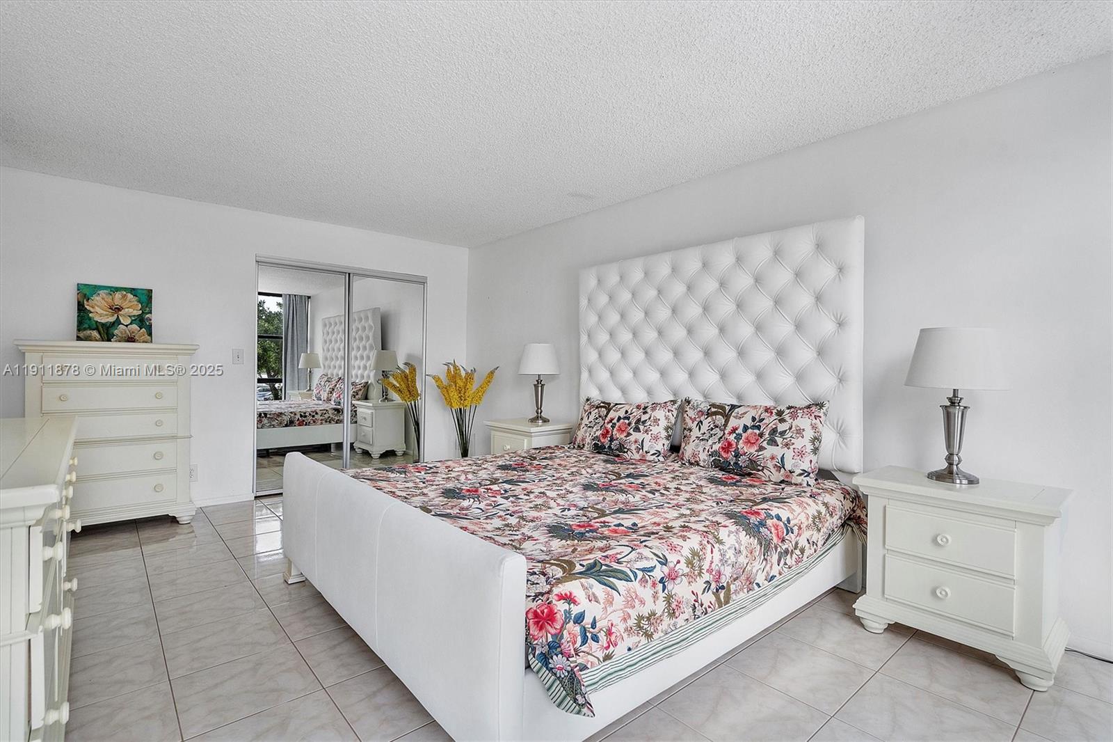 OCEANVIEW PARK CONDO - Residential Lease