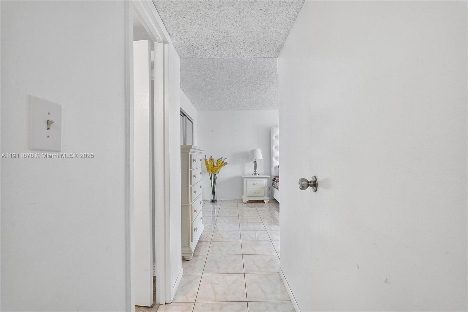 OCEANVIEW PARK CONDO - Residential Lease