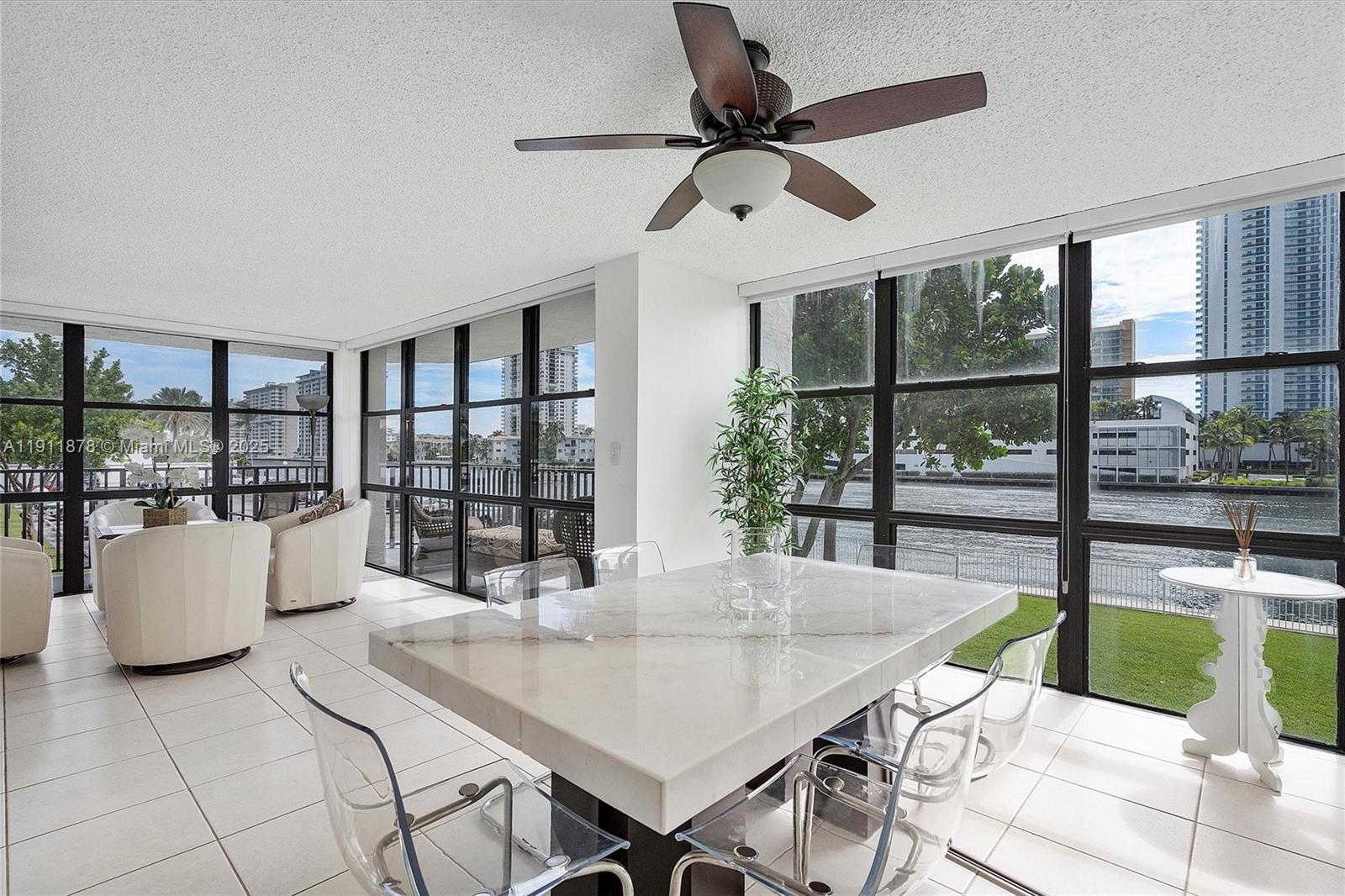 OCEANVIEW PARK CONDO - Residential Lease